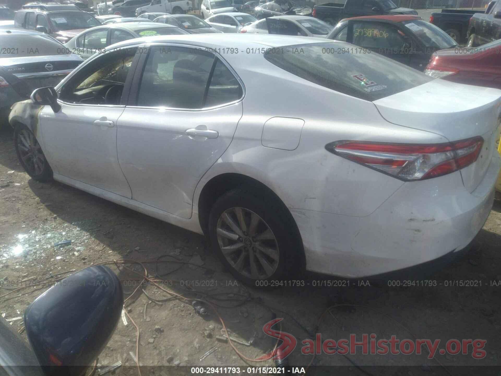 4T1B11HK4JU089143 2018 TOYOTA CAMRY