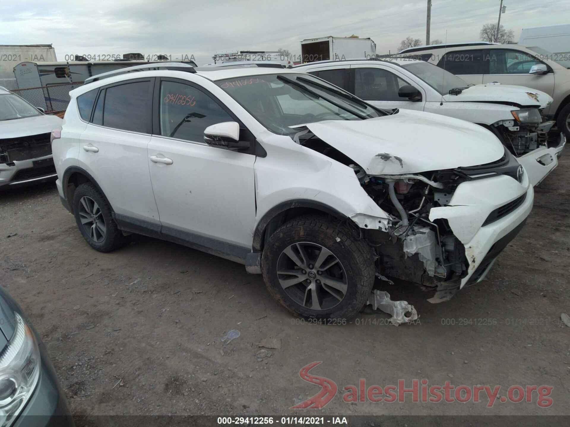 JTMRFREV8GJ085527 2016 TOYOTA RAV4