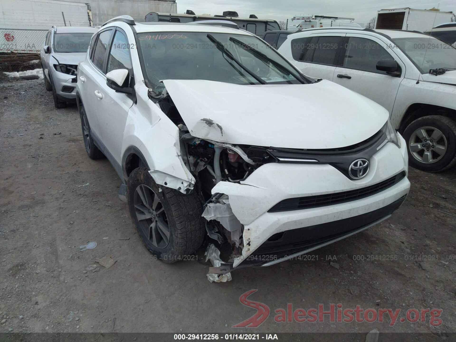 JTMRFREV8GJ085527 2016 TOYOTA RAV4