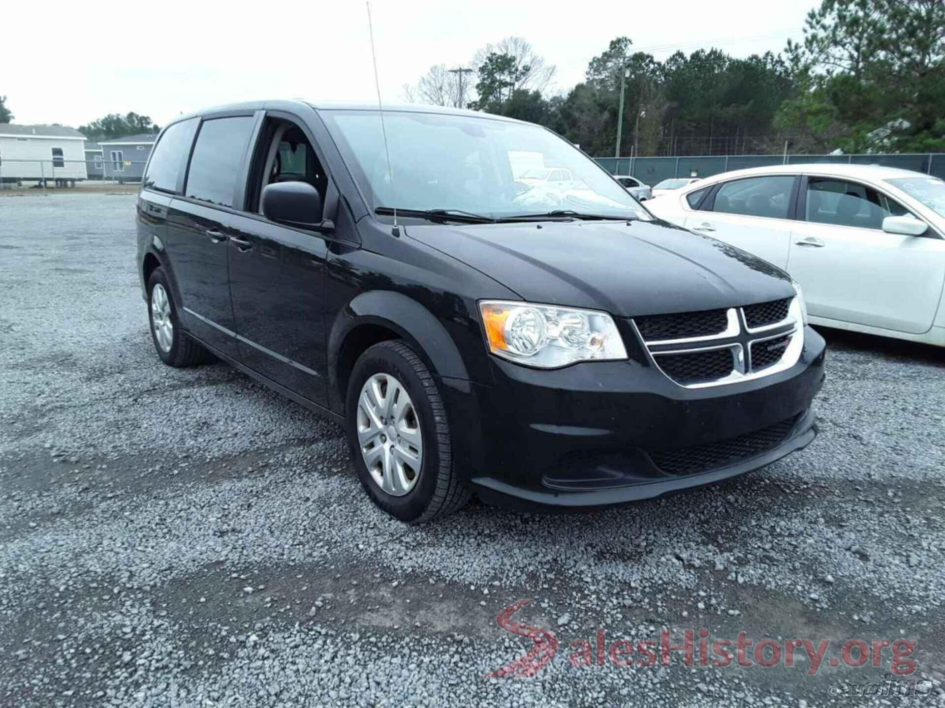 2C4RDGBG9JR309813 2018 DODGE GRAND CARAVAN