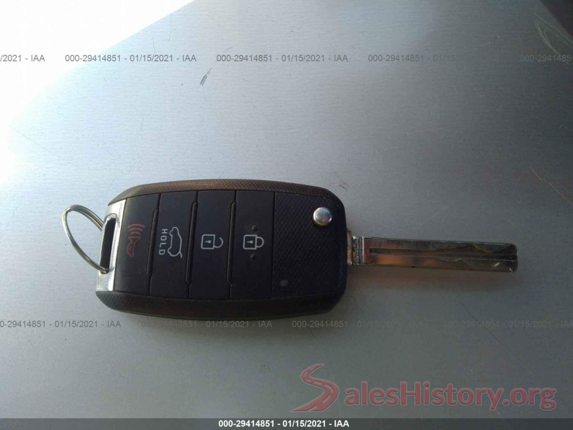 KNDJN2A28G7318080 2016 KIA SOUL