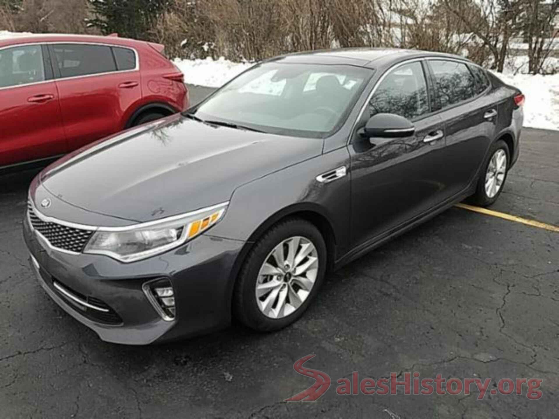 5XXGU4L3XJG215949 2018 KIA OPTIMA