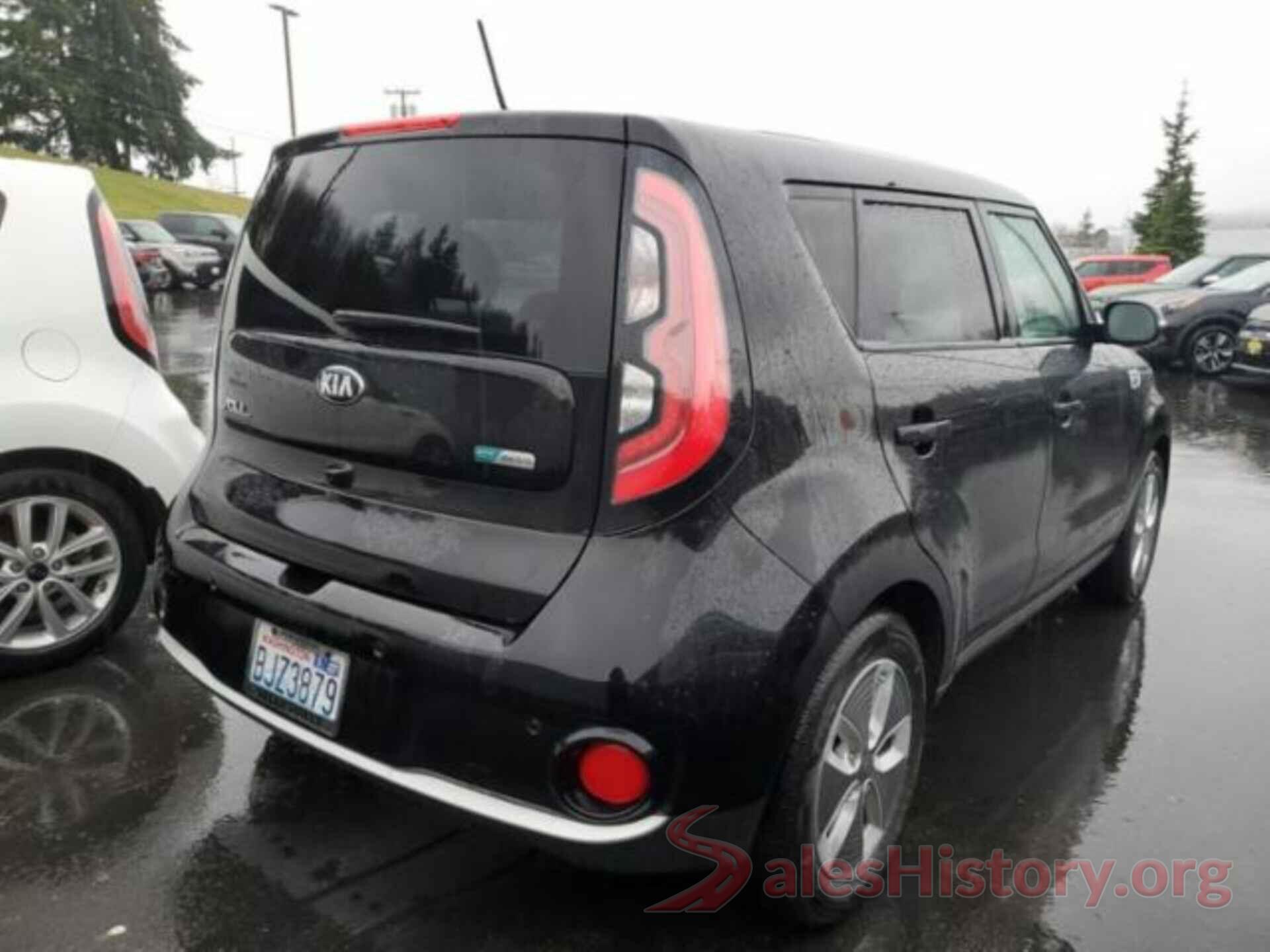 KNDJX3AEXJ7032393 2018 KIA SOUL EV