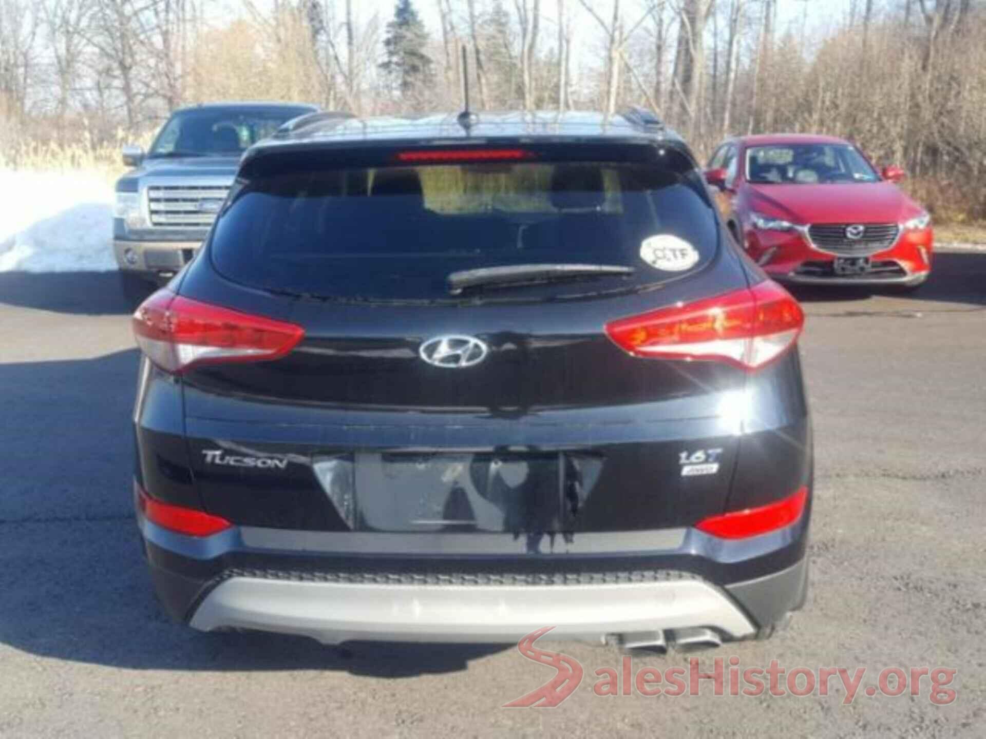 KM8J3CA24HU534230 2017 HYUNDAI TUCSON