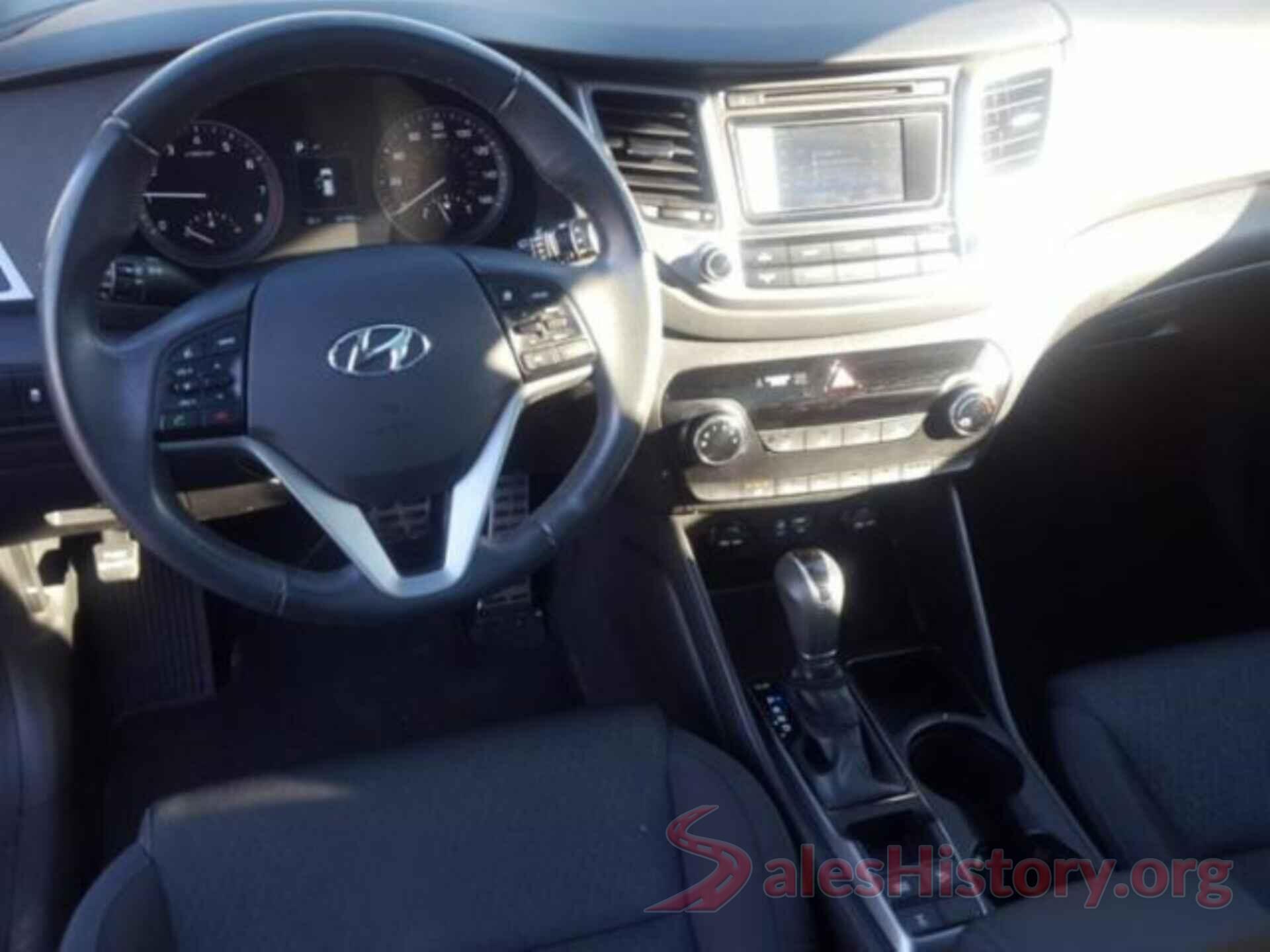 KM8J3CA24HU534230 2017 HYUNDAI TUCSON