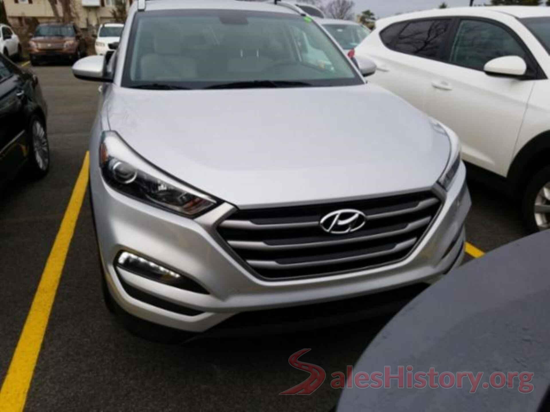 KM8J33A45JU617012 2018 HYUNDAI TUCSON