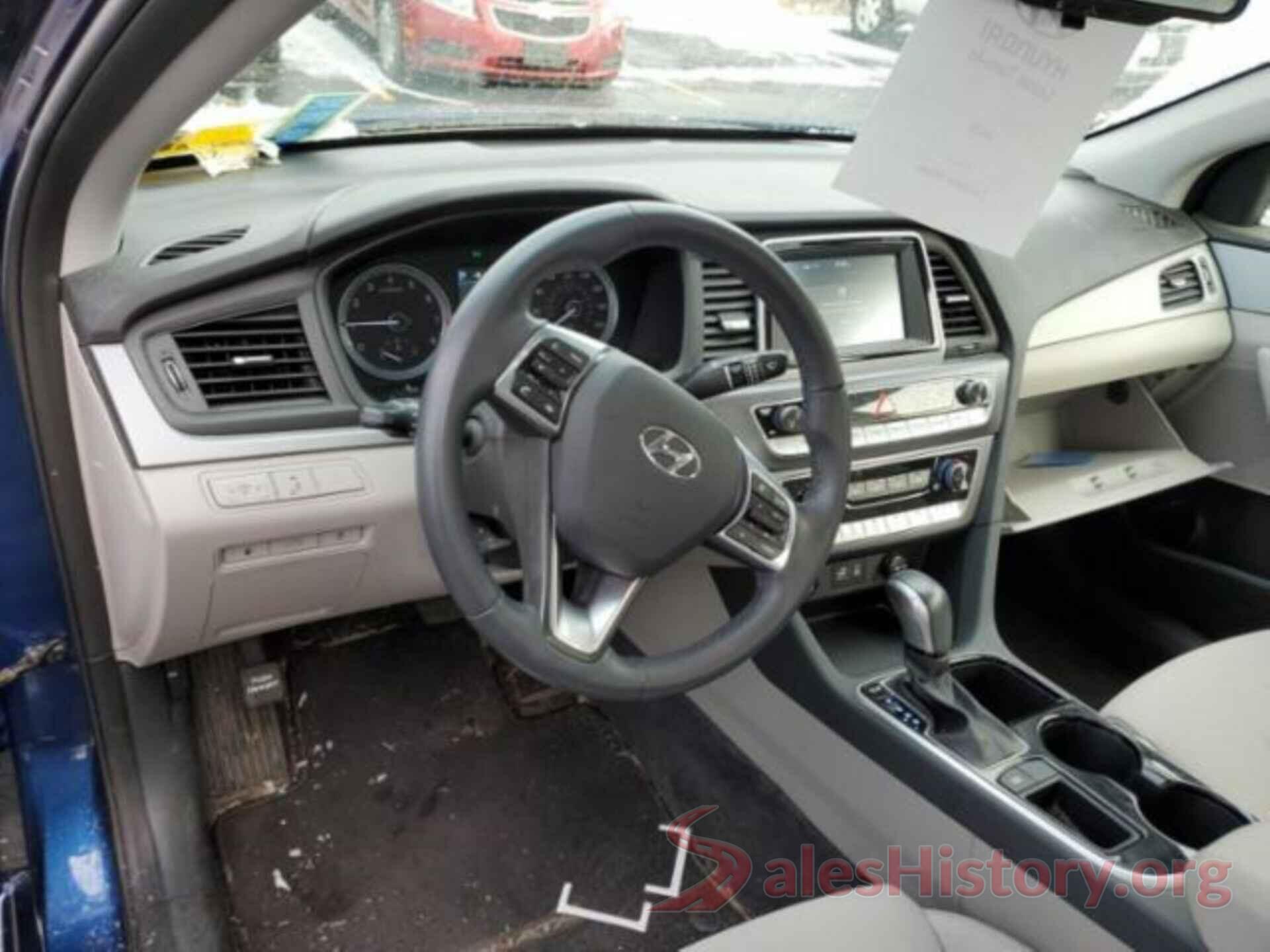 5NPE34AF0JH608211 2018 HYUNDAI SONATA