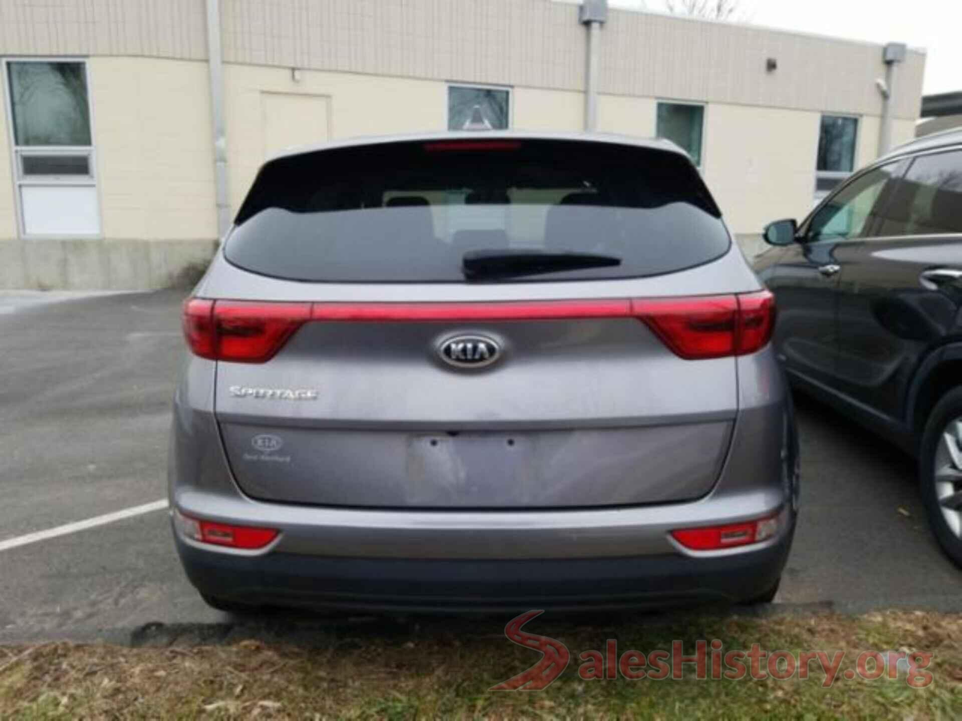 KNDPMCAC3J7364760 2018 KIA SPORTAGE