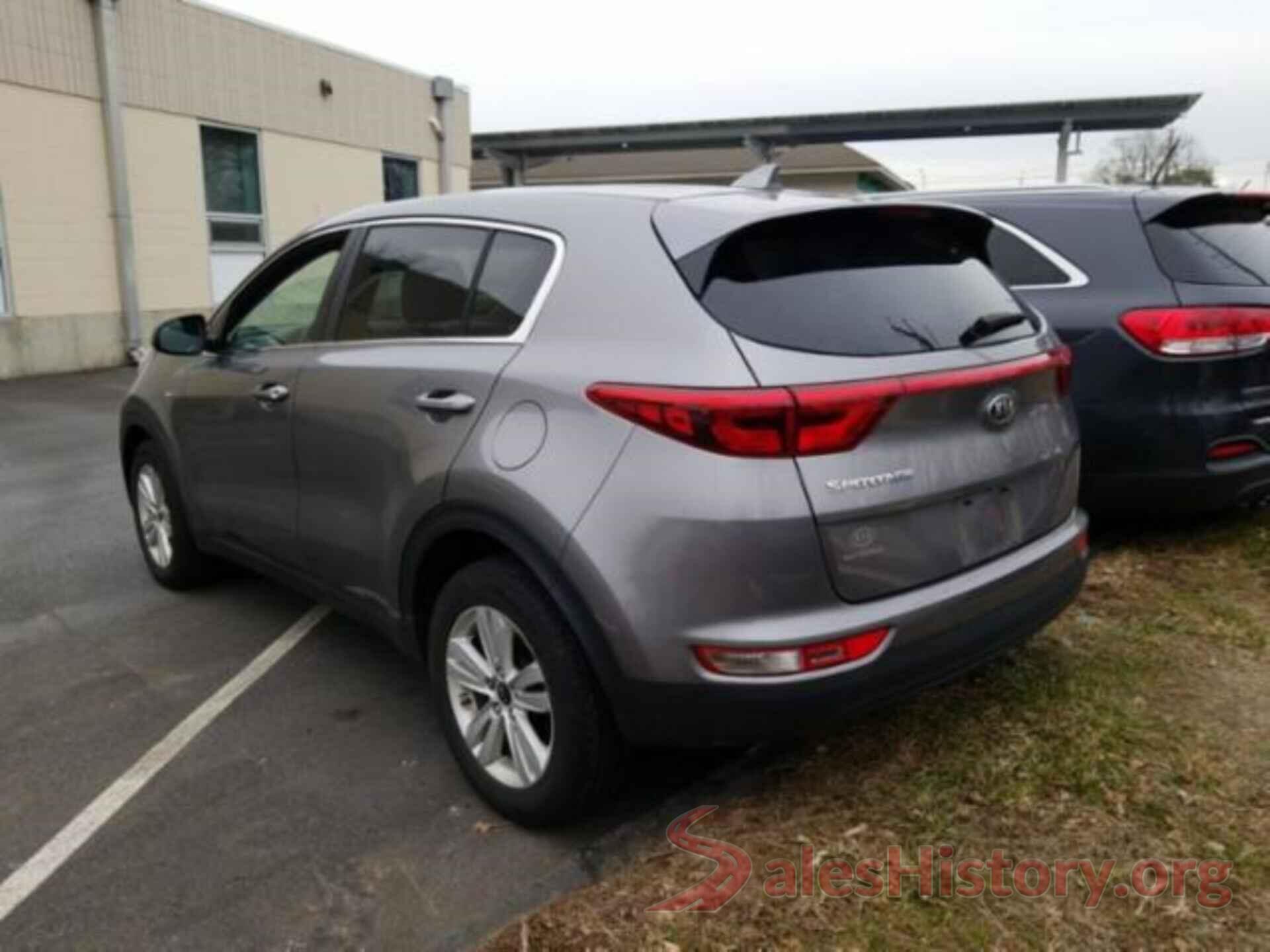 KNDPMCAC3J7364760 2018 KIA SPORTAGE