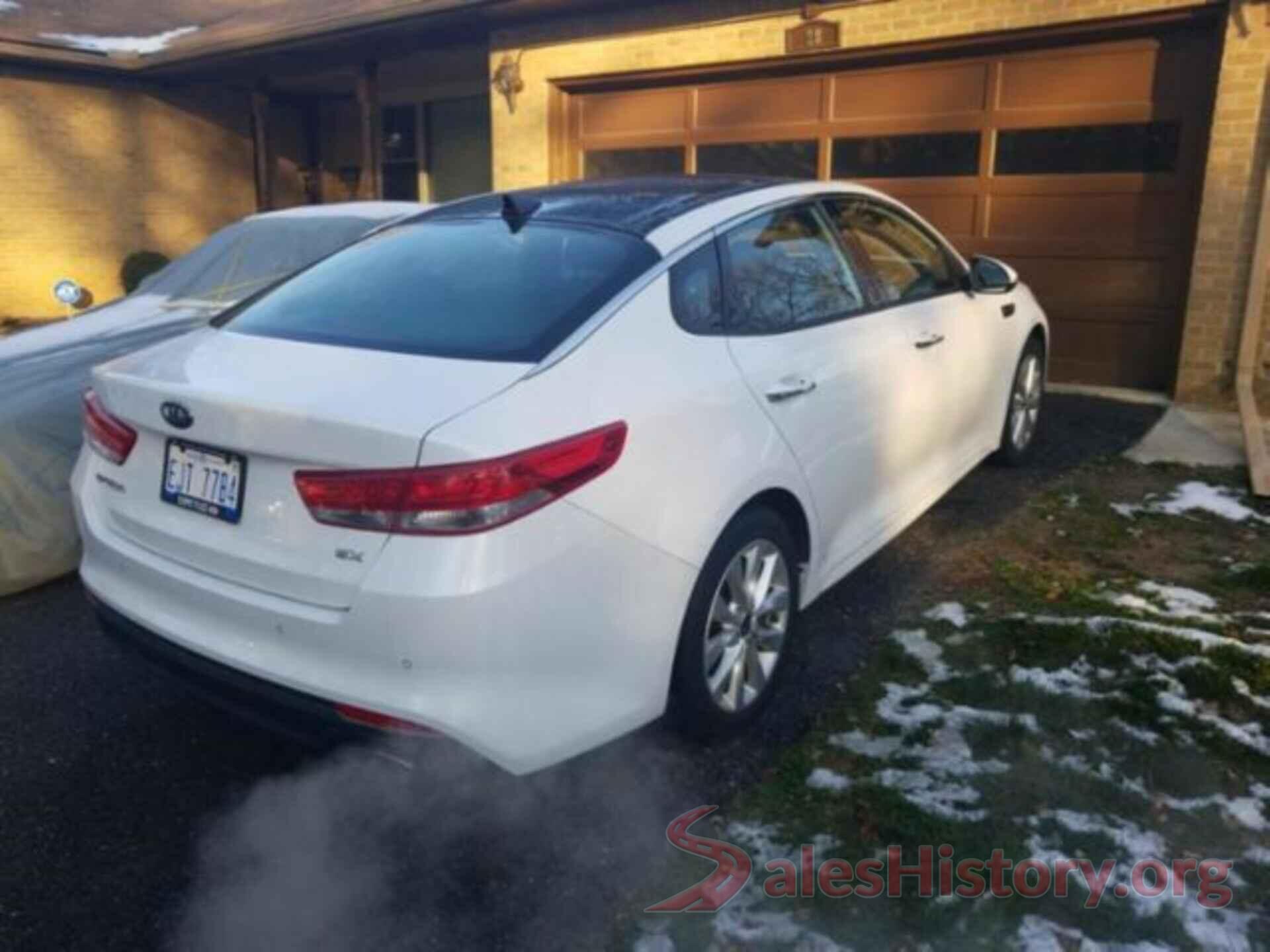 5XXGU4L35JG185274 2018 KIA OPTIMA