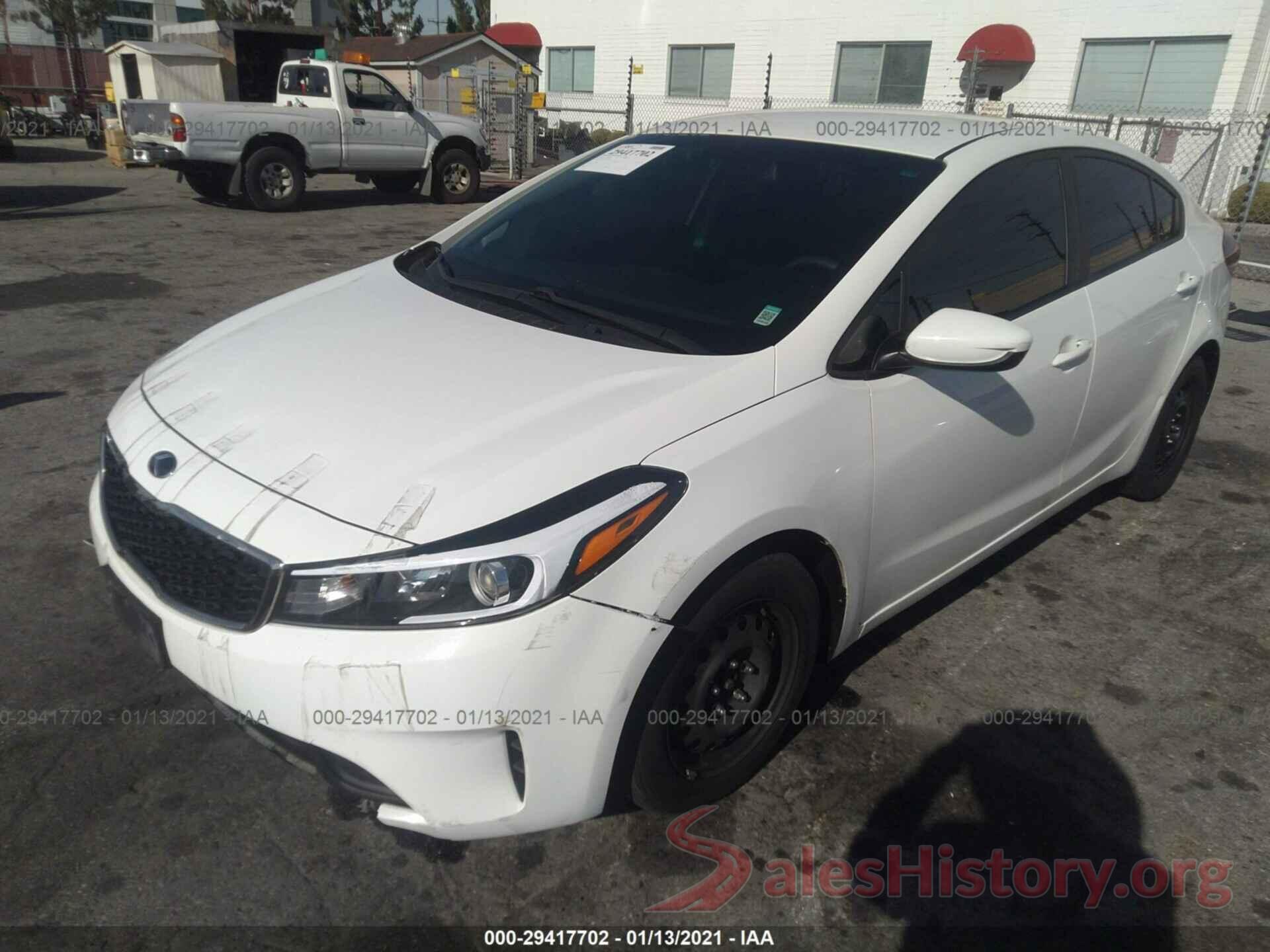 3KPFK4A77HE078821 2017 KIA FORTE