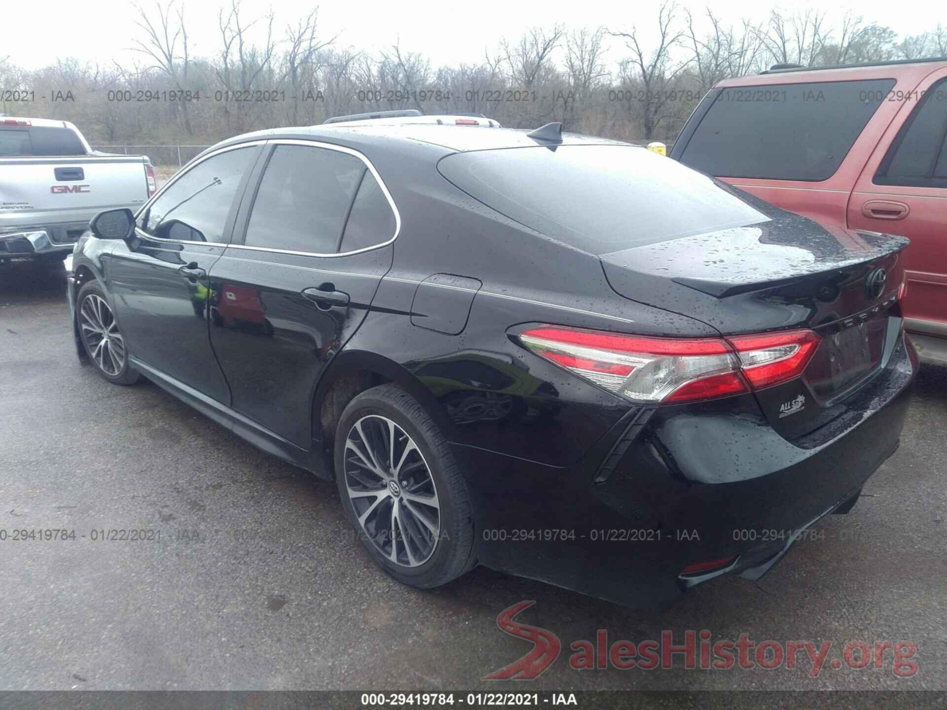 4T1B11HK2KU276074 2019 TOYOTA CAMRY