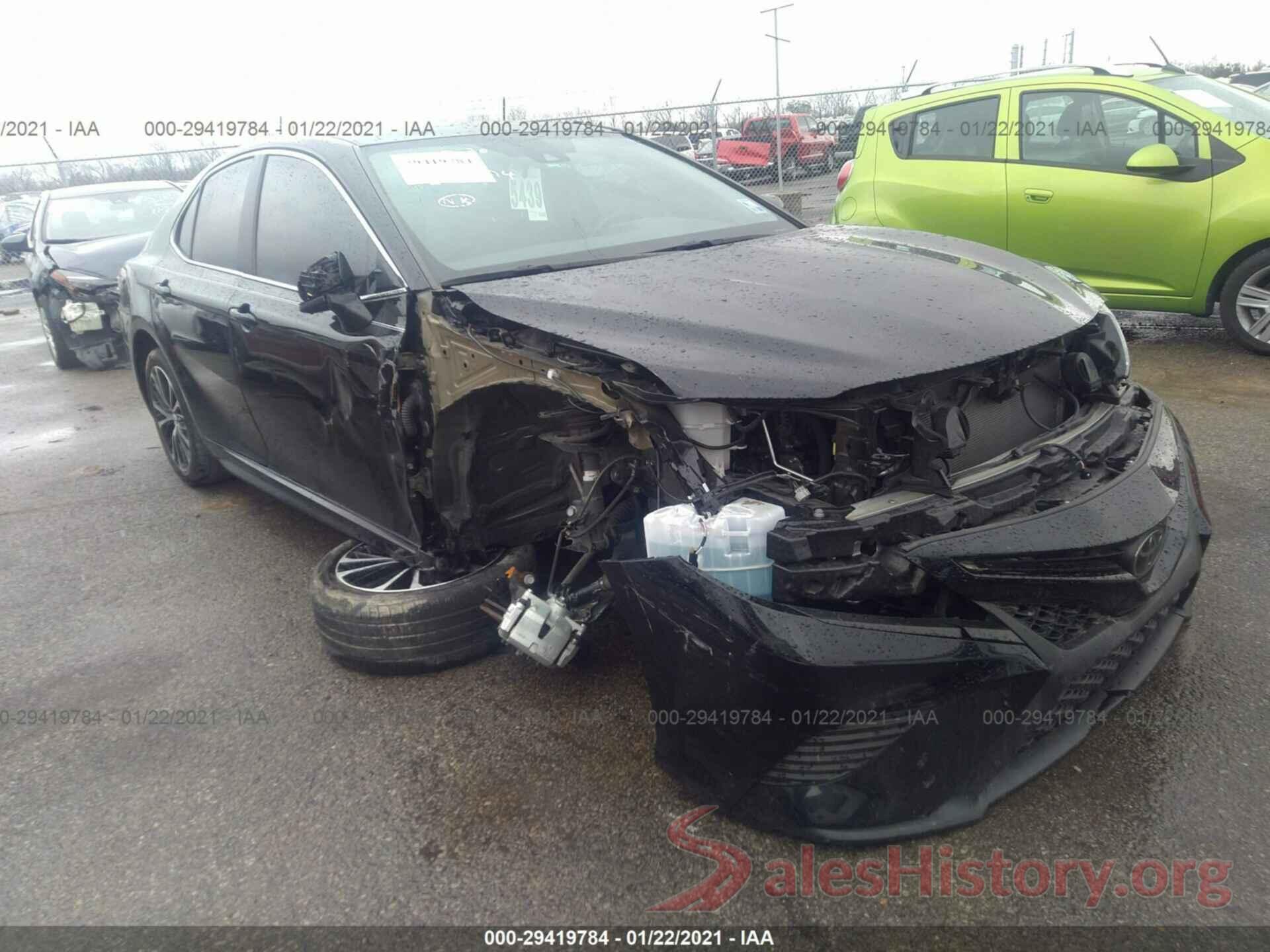 4T1B11HK2KU276074 2019 TOYOTA CAMRY