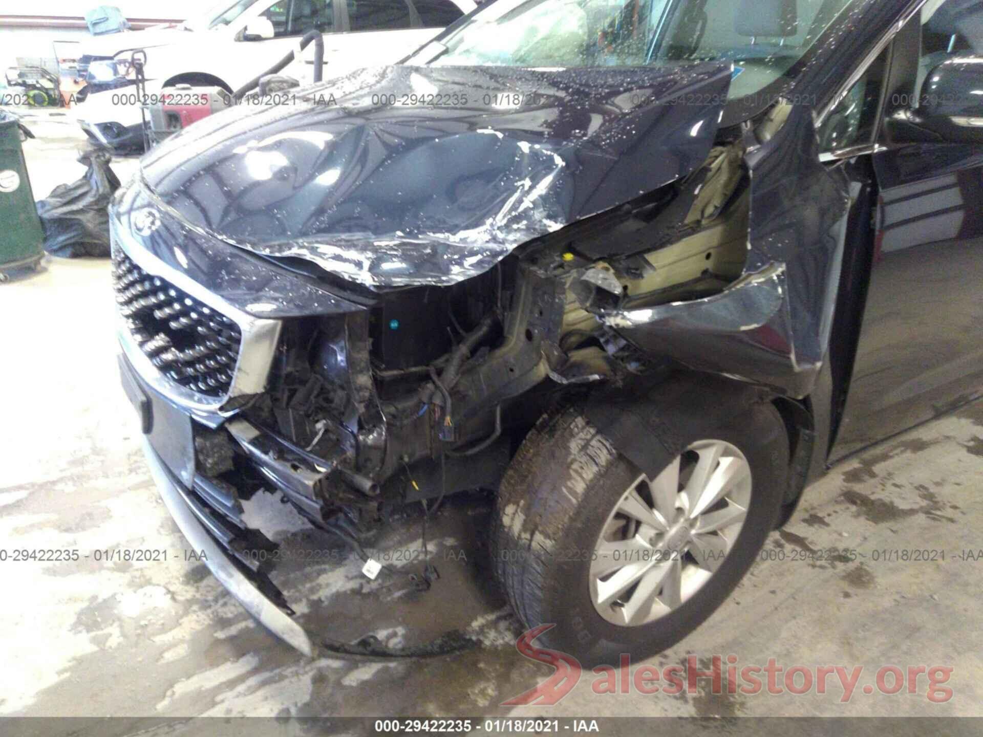 KNDMB5C11G6134469 2016 KIA SEDONA