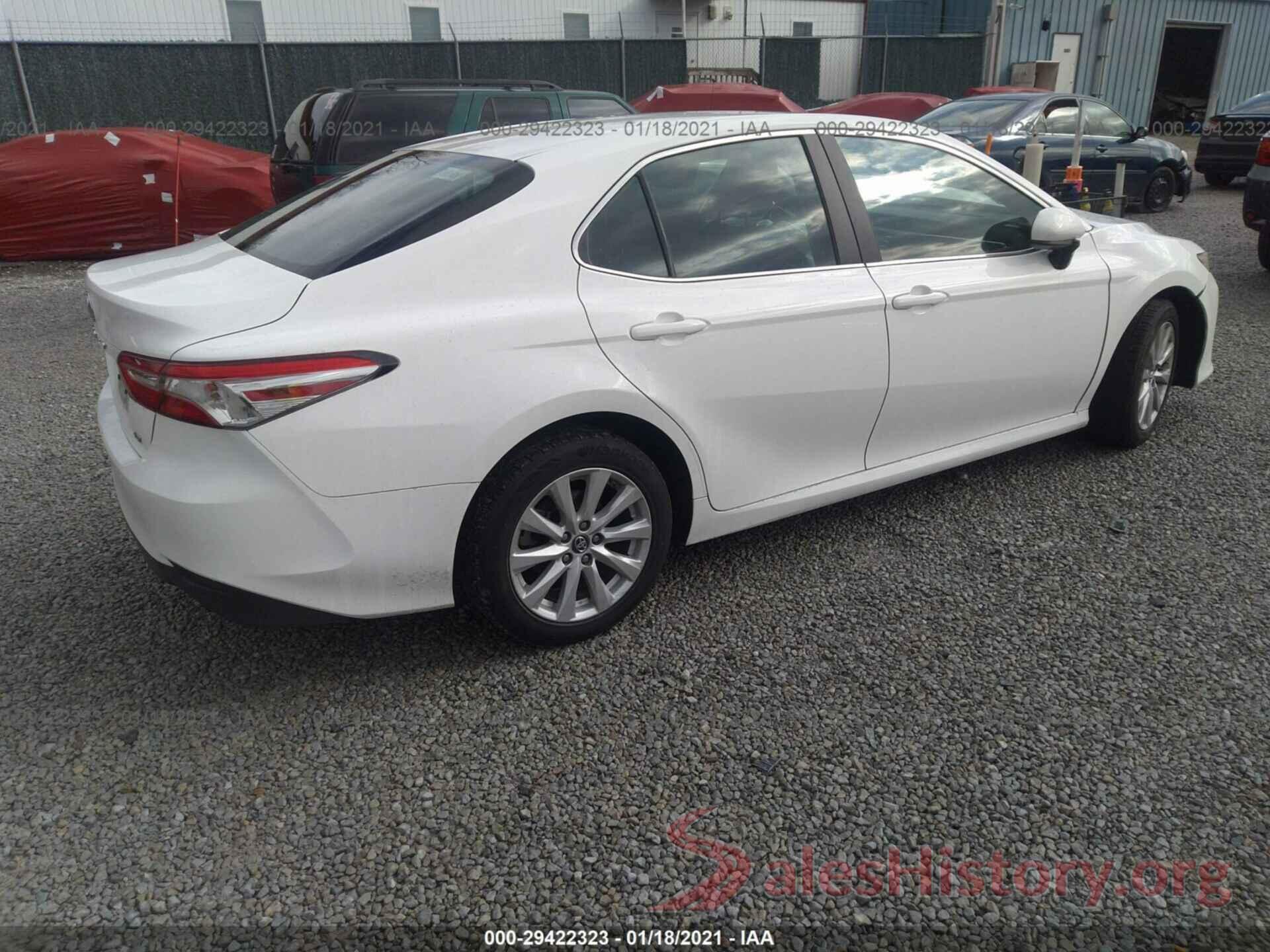 4T1B11HK4JU657309 2018 TOYOTA CAMRY