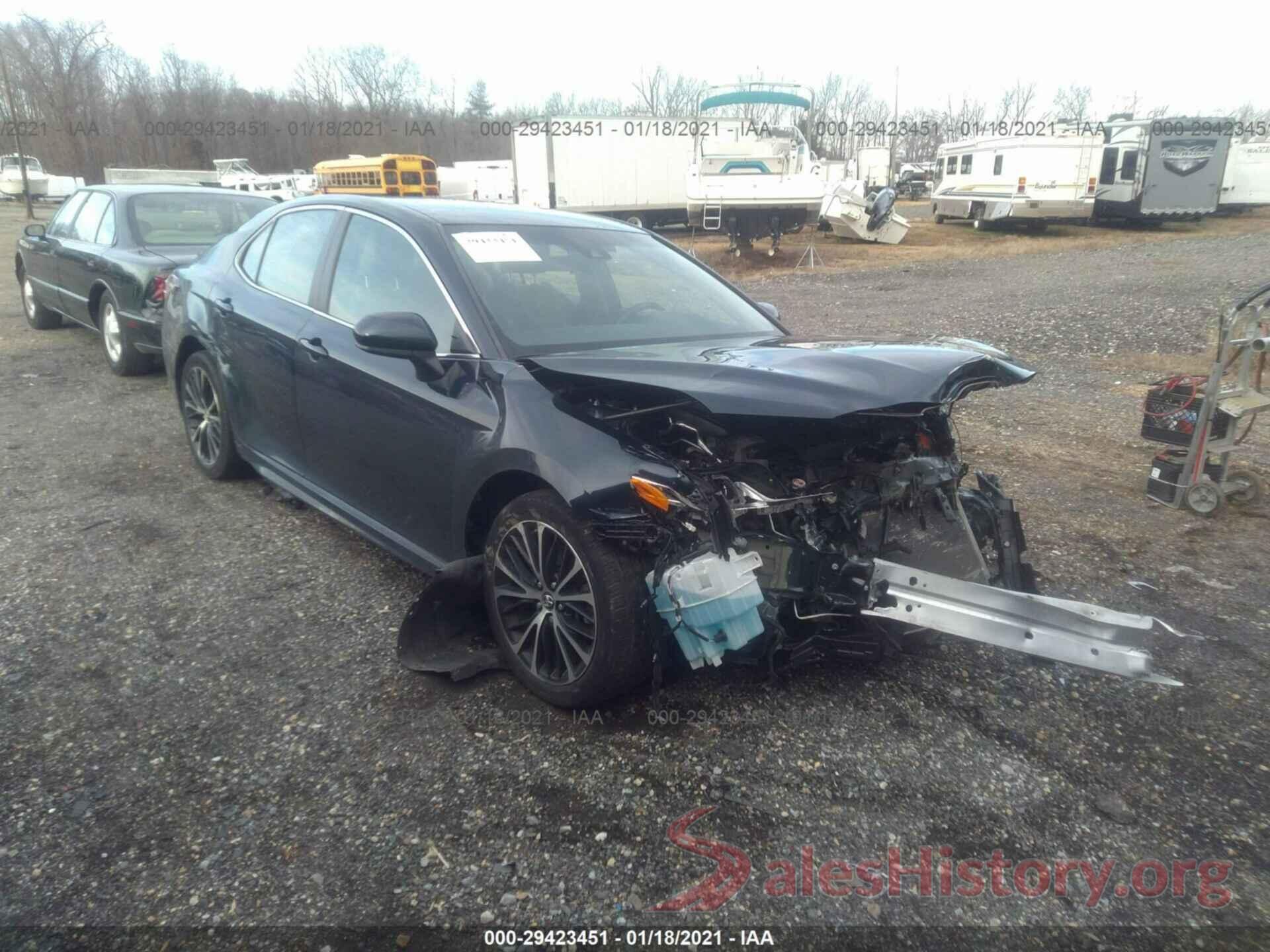 4T1B11HKXJU555416 2018 TOYOTA CAMRY