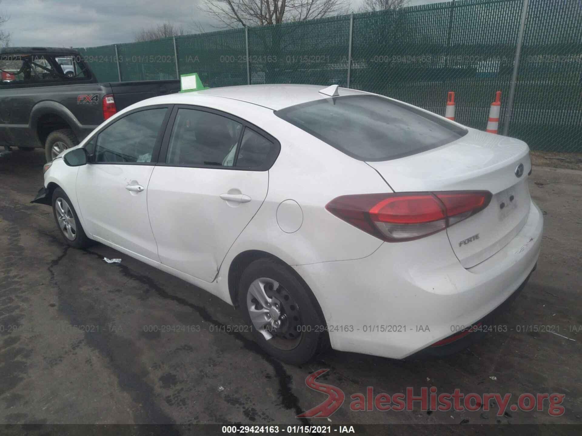 3KPFL4A76HE012399 2017 KIA FORTE