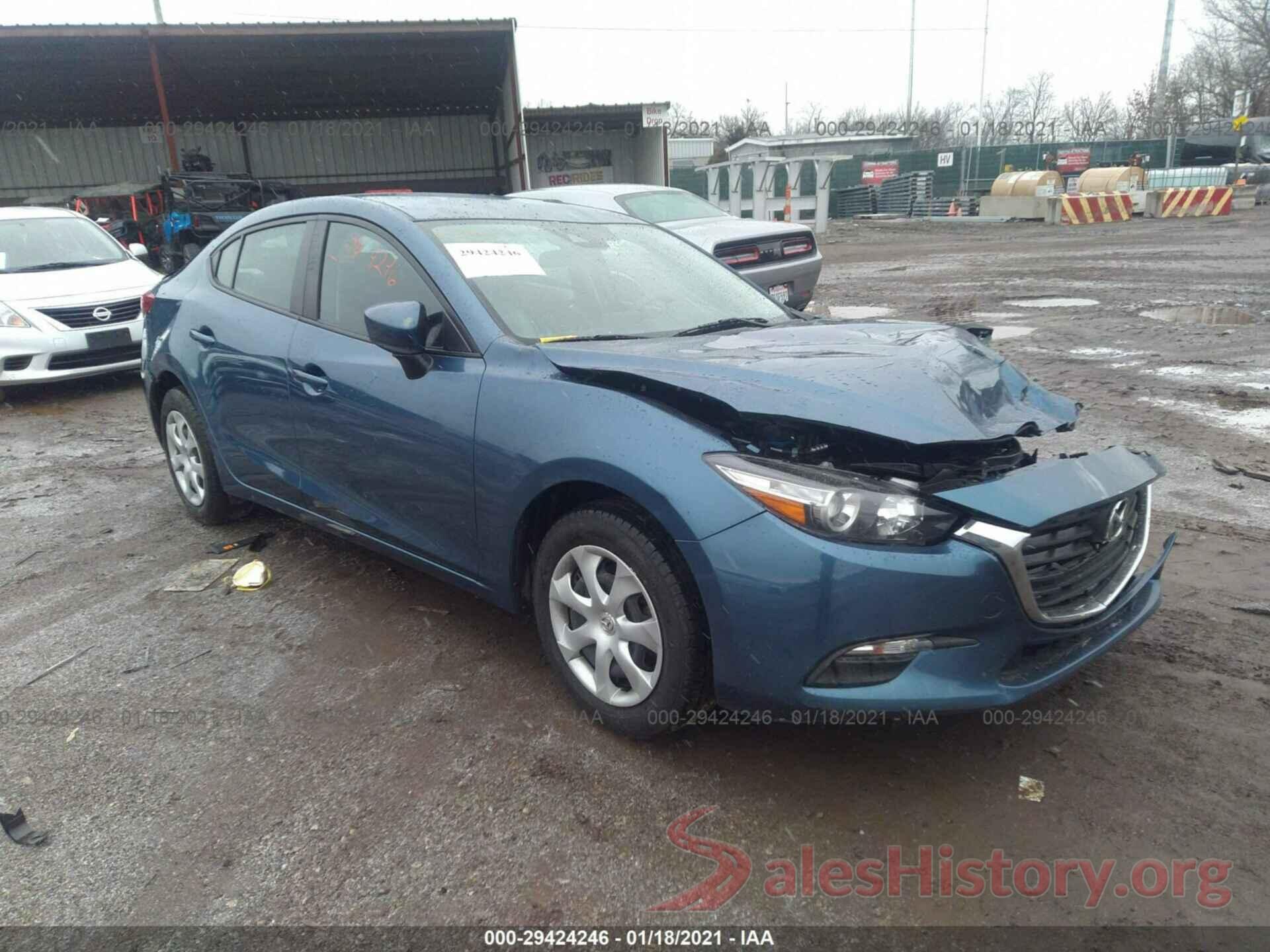 3MZBN1U78JM212616 2018 MAZDA MAZDA3 4-DOOR