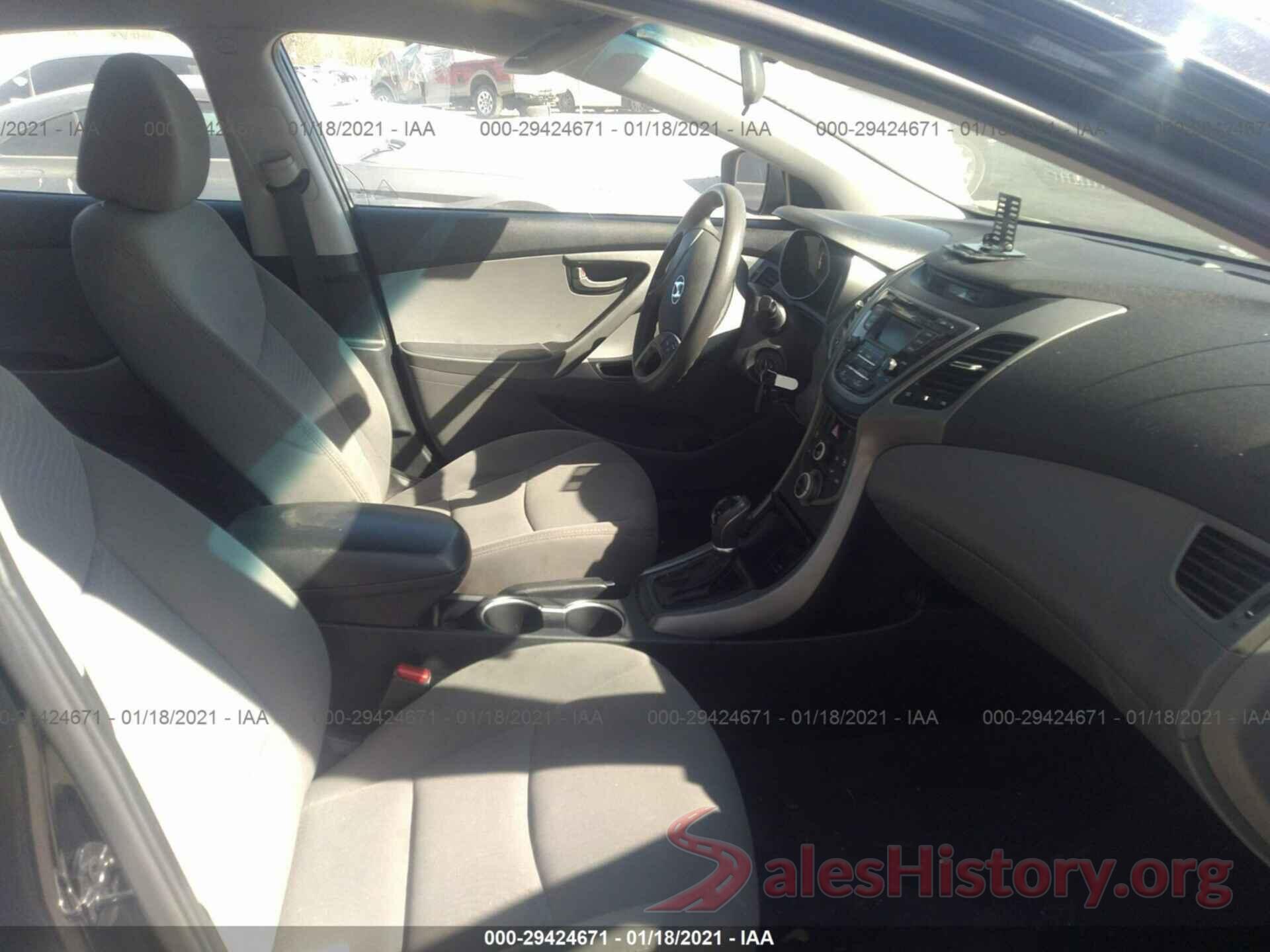 5NPDH4AE0GH695363 2016 HYUNDAI ELANTRA