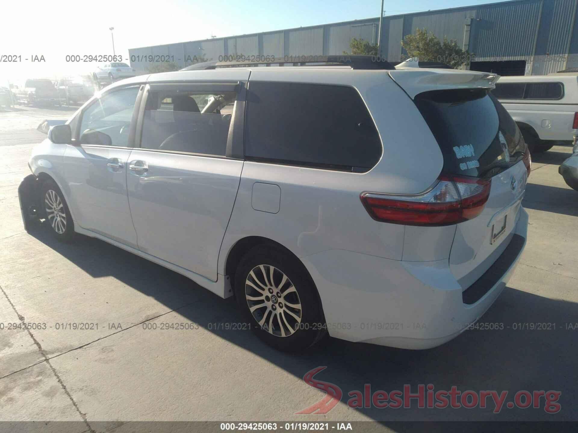 5TDYZ3DC3JS937888 2018 TOYOTA SIENNA