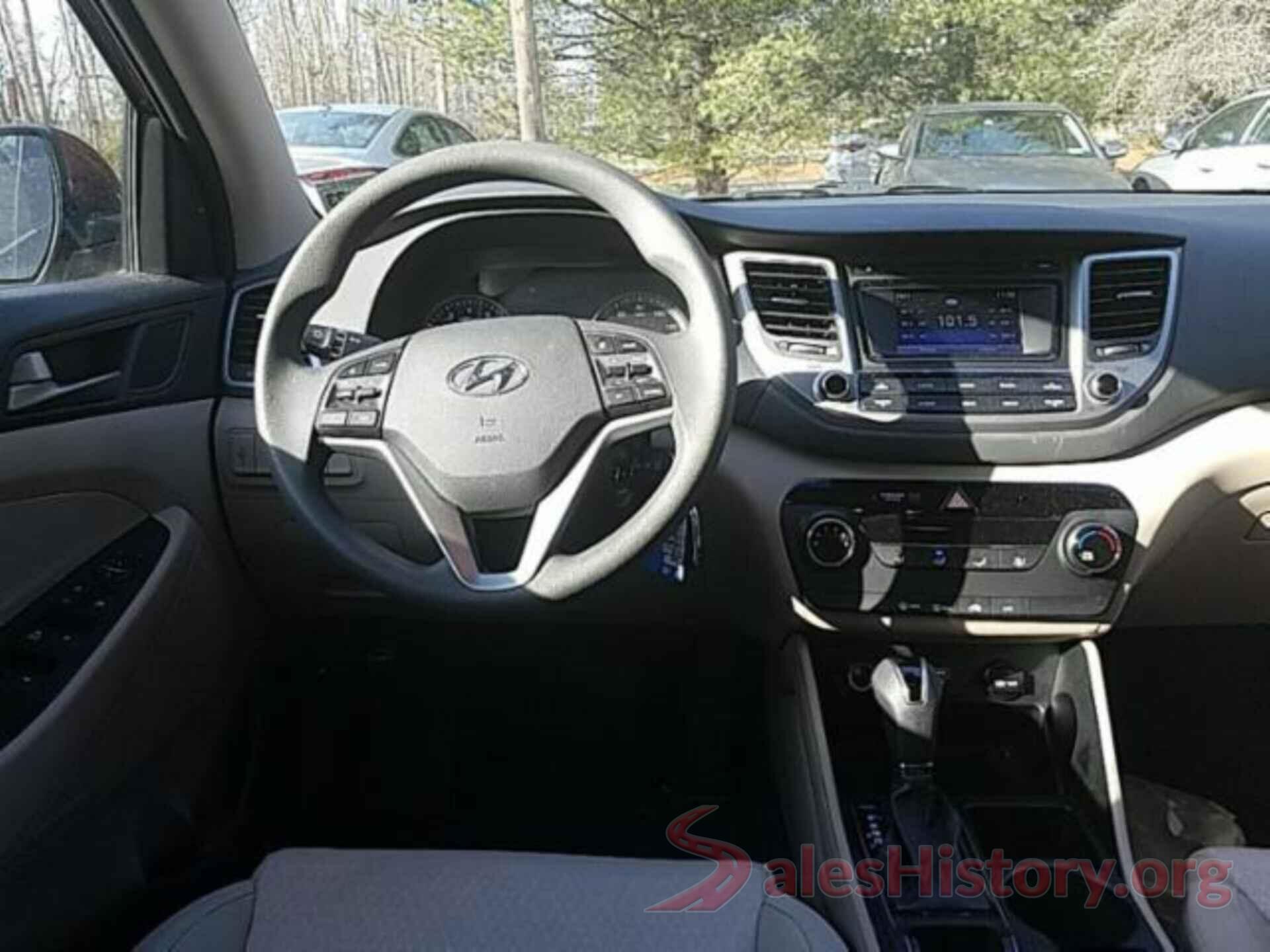 KM8J2CA47JU652699 2018 HYUNDAI TUCSON