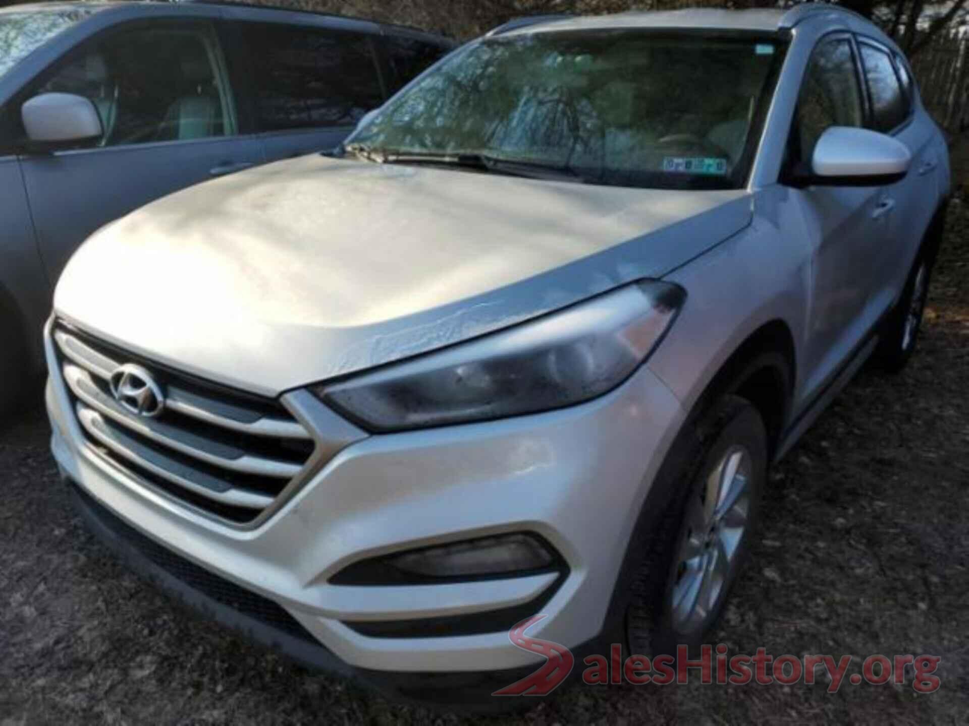 KM8J3CA46HU589313 2017 HYUNDAI TUCSON