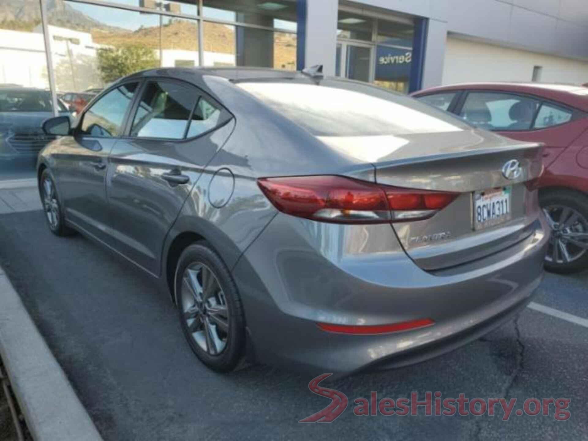 5NPD84LF7JH307591 2018 HYUNDAI ELANTRA