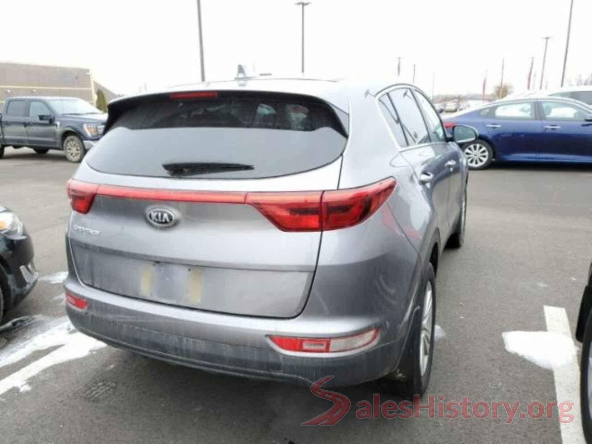 KNDPMCAC1J7400221 2018 KIA SPORTAGE