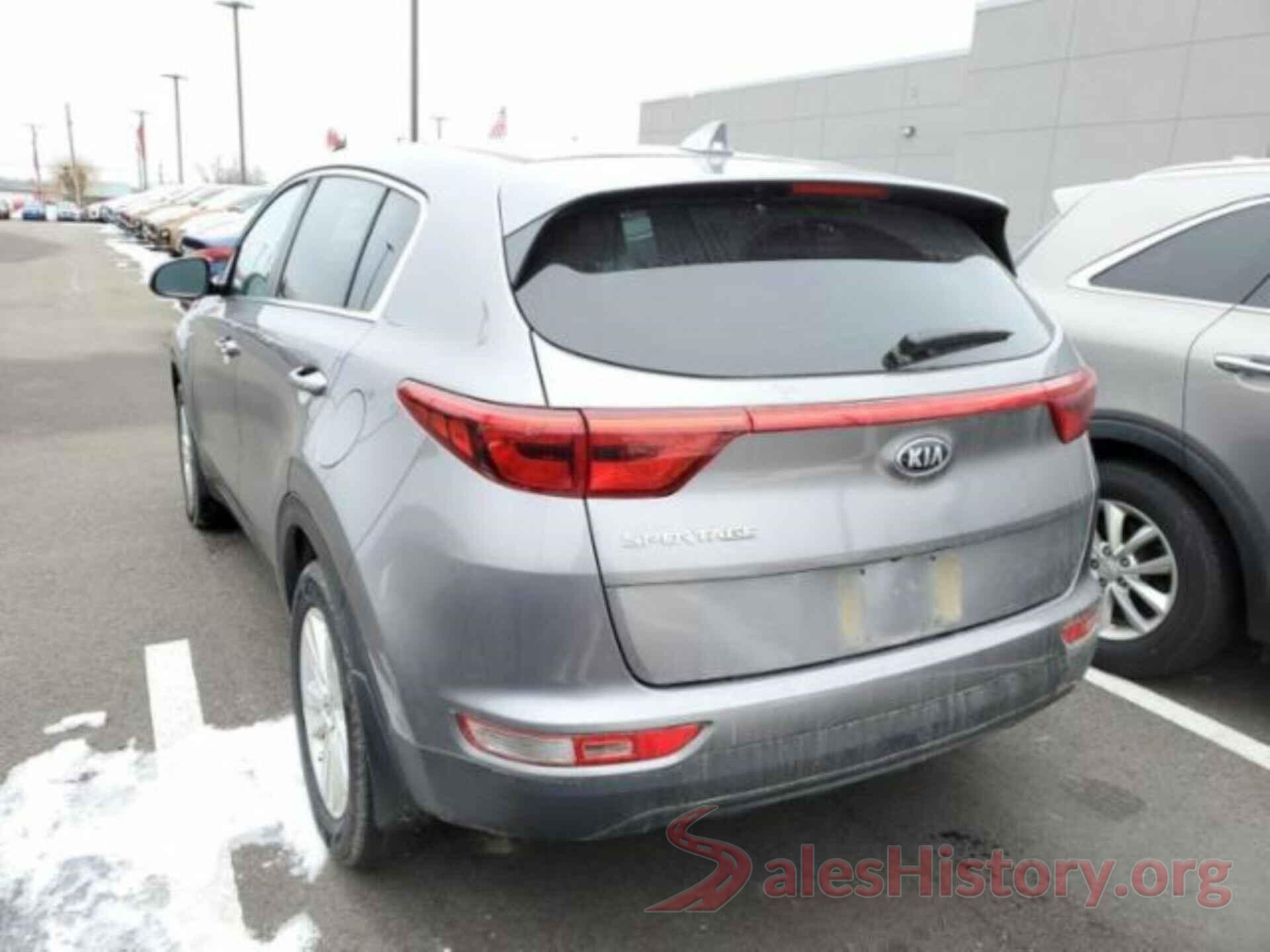 KNDPMCAC1J7400221 2018 KIA SPORTAGE