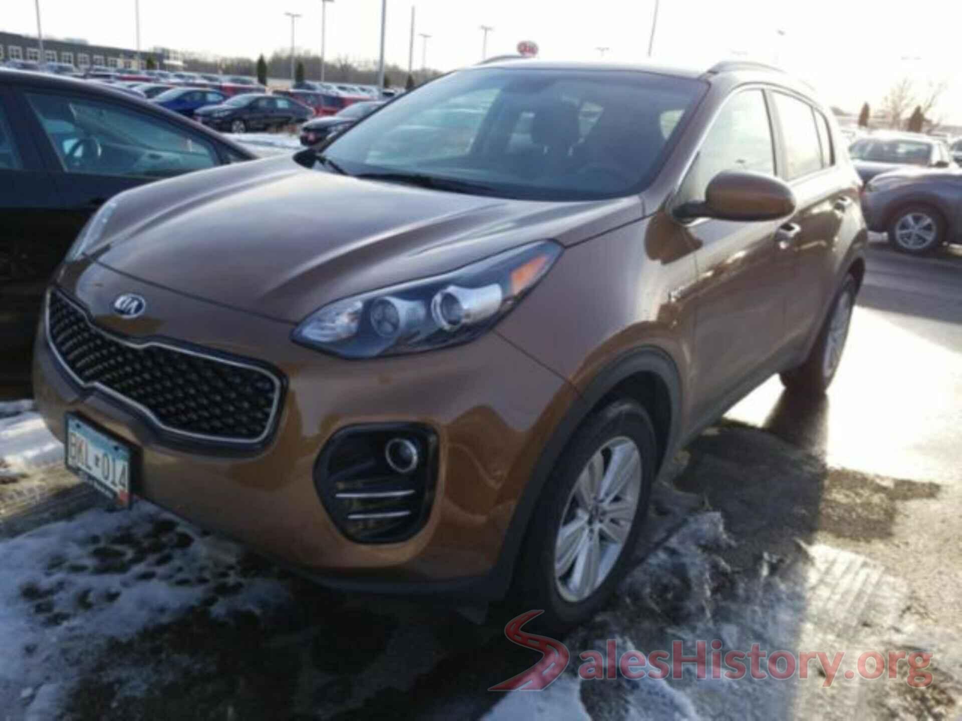 KNDPMCAC8J7475014 2018 KIA SPORTAGE