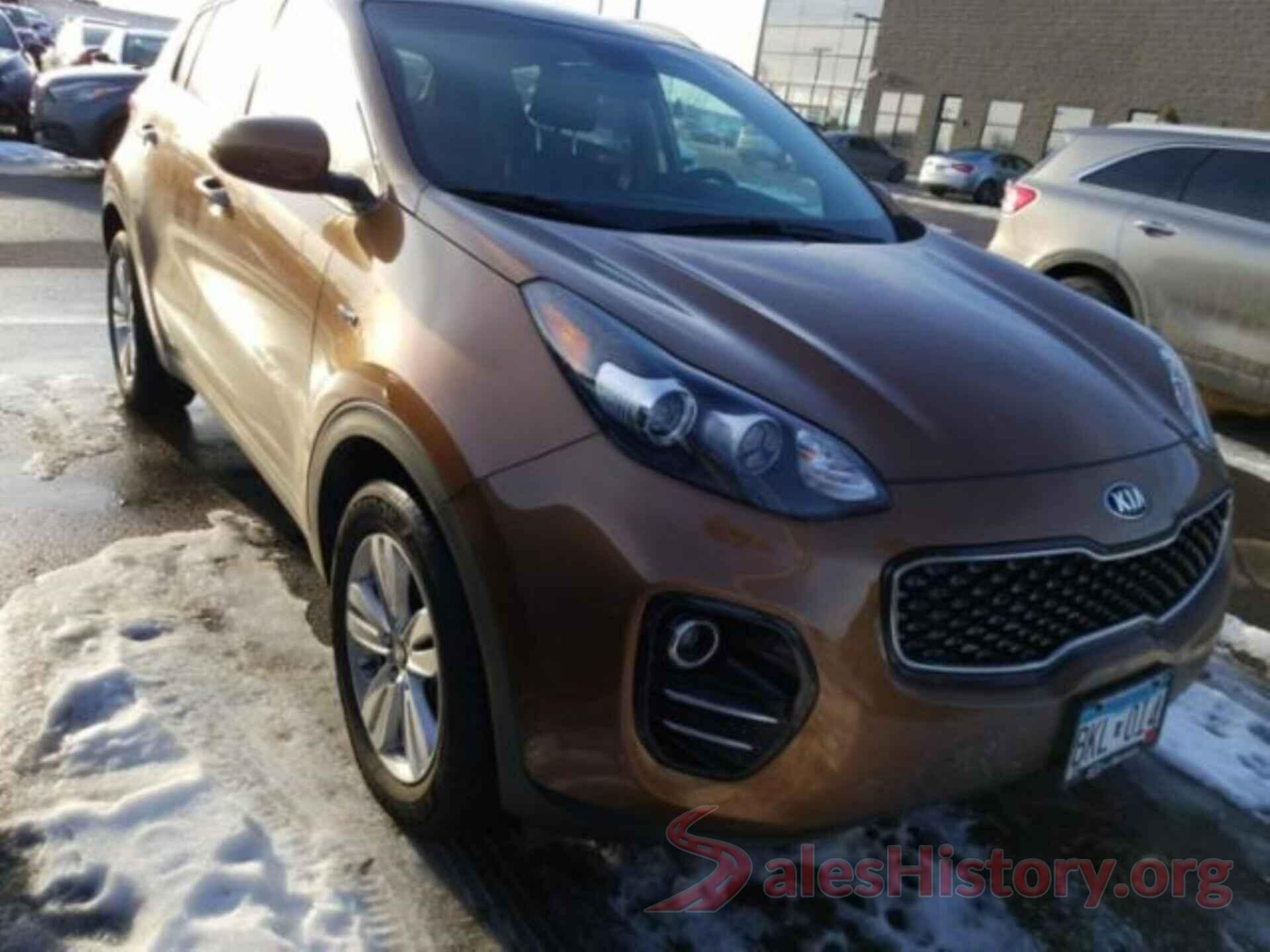 KNDPMCAC8J7475014 2018 KIA SPORTAGE