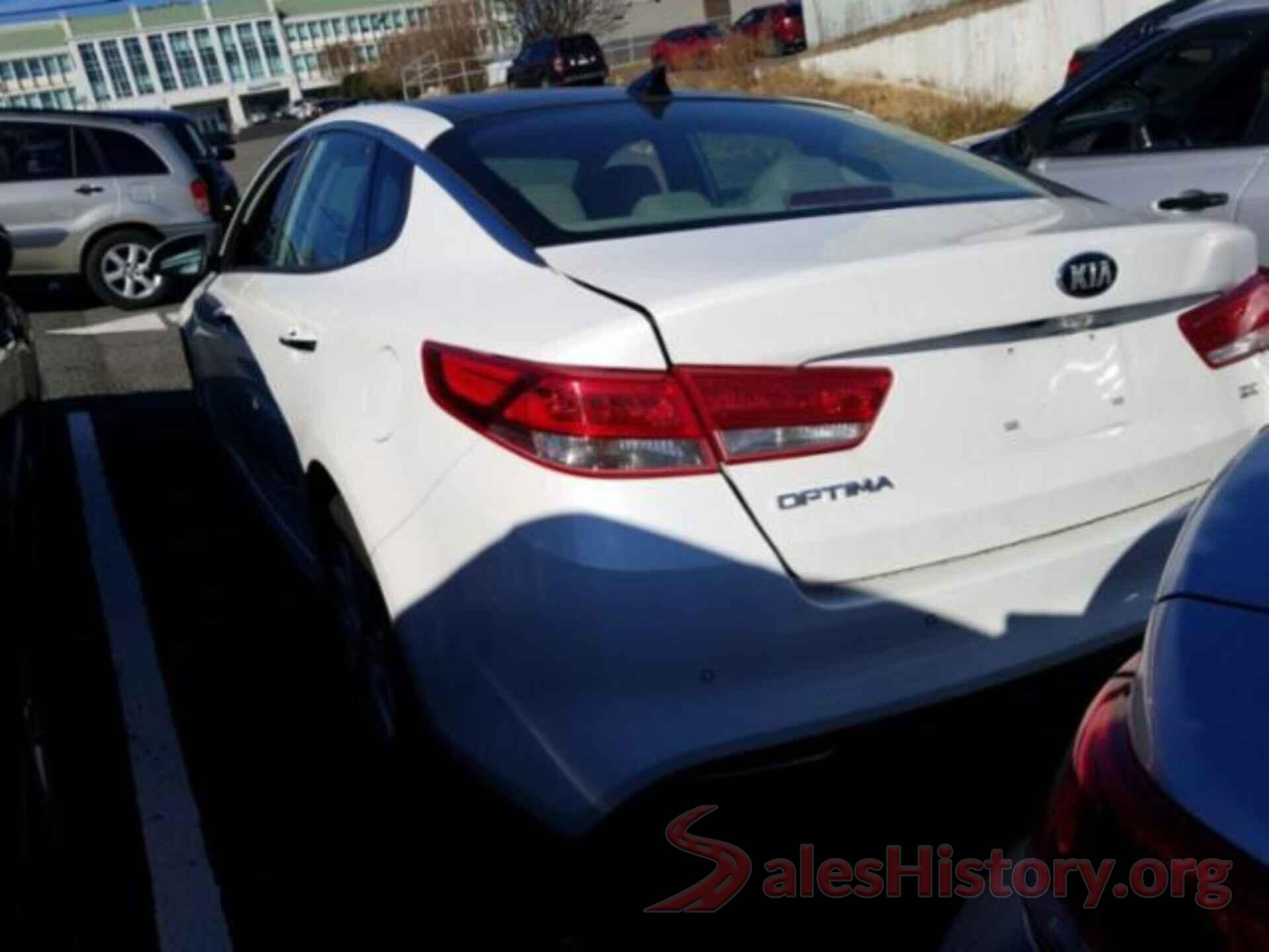 5XXGU4L3XJG223081 2018 KIA OPTIMA