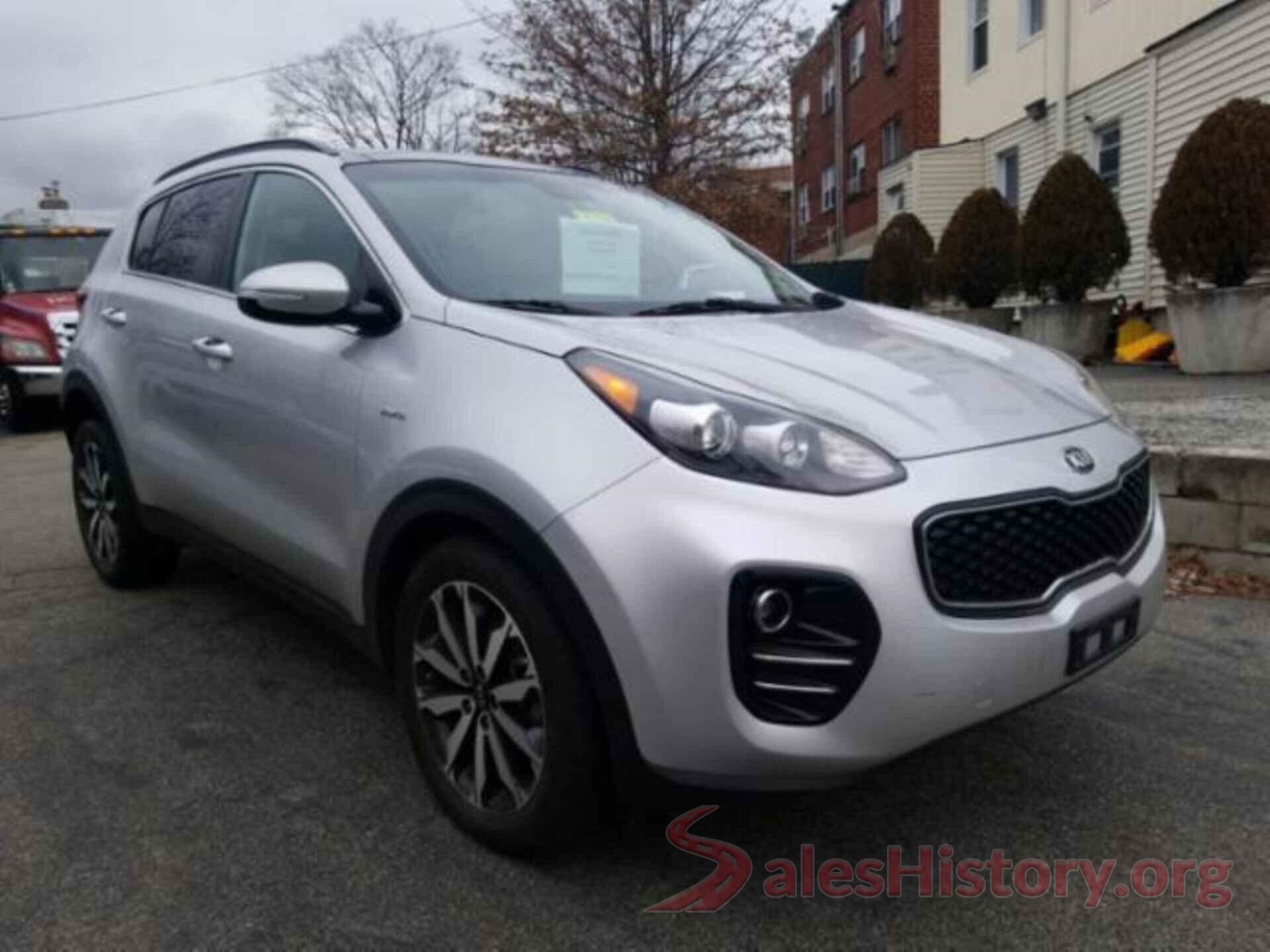 KNDPNCAC8J7383561 2018 KIA SPORTAGE