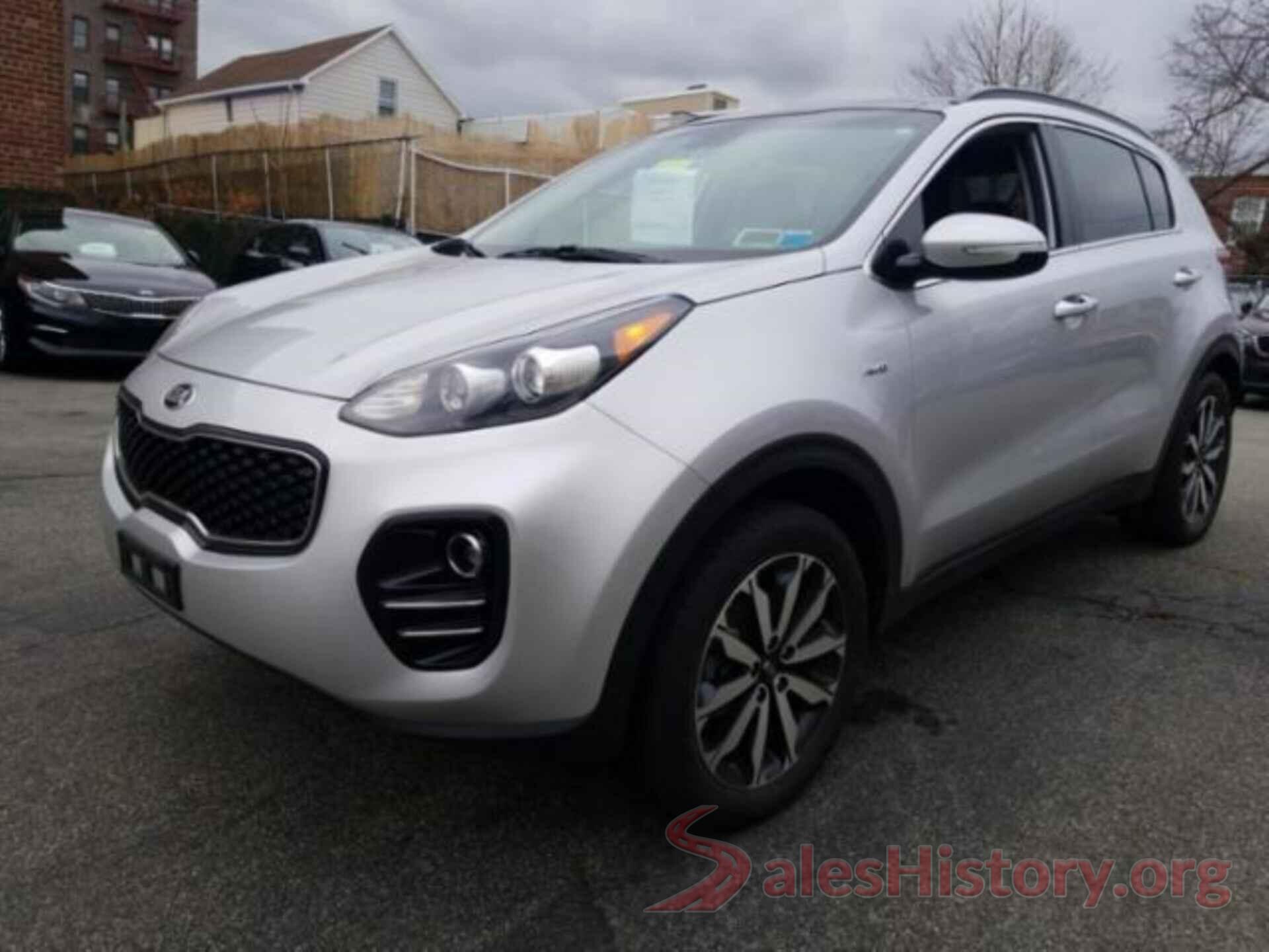 KNDPNCAC8J7383561 2018 KIA SPORTAGE