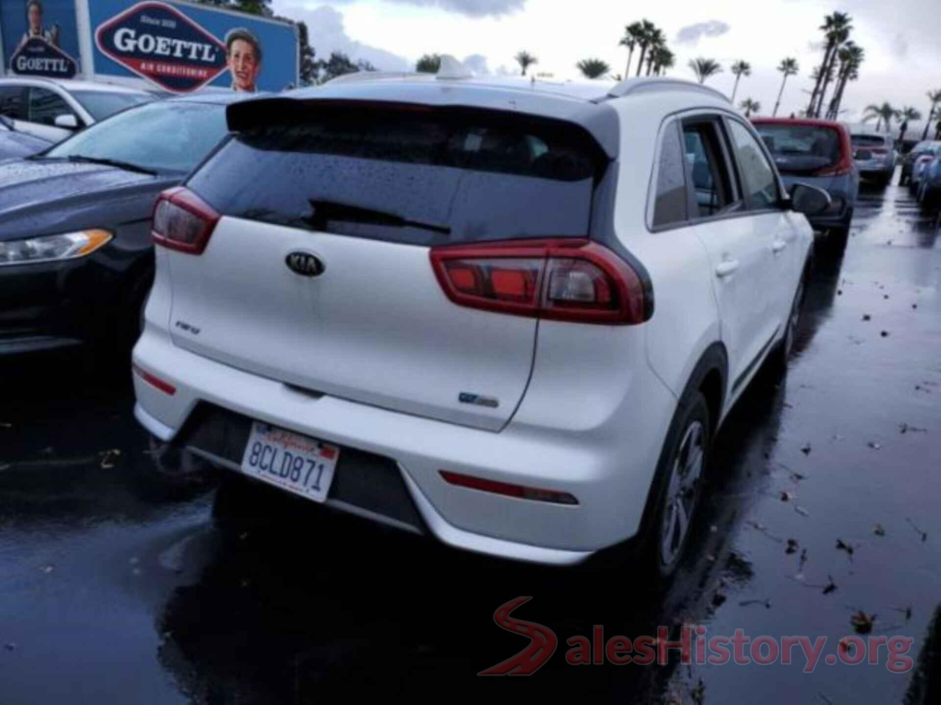 KNDCB3LC7J5141019 2018 KIA NIRO