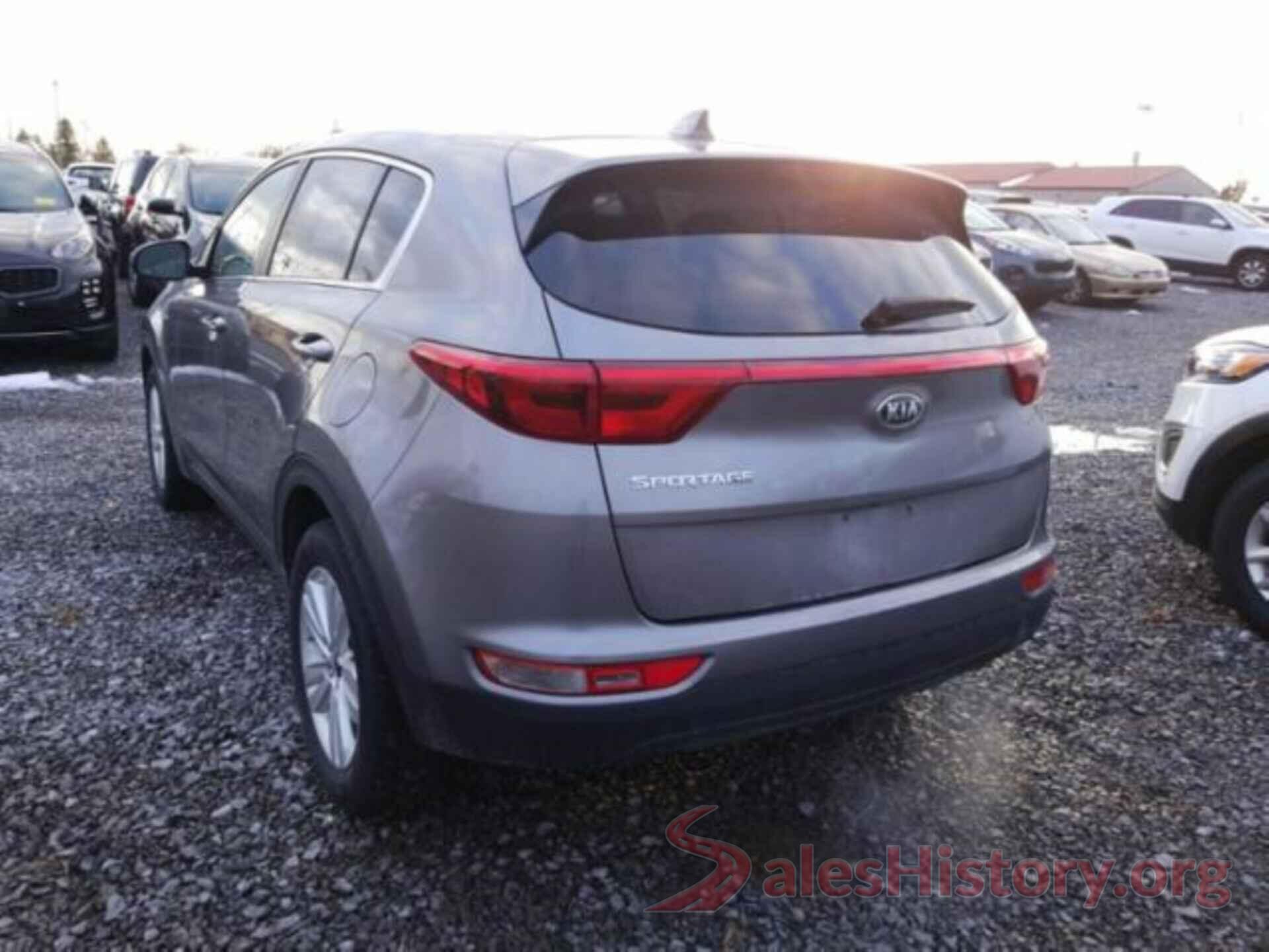 KNDPMCAC4J7408457 2018 KIA SPORTAGE