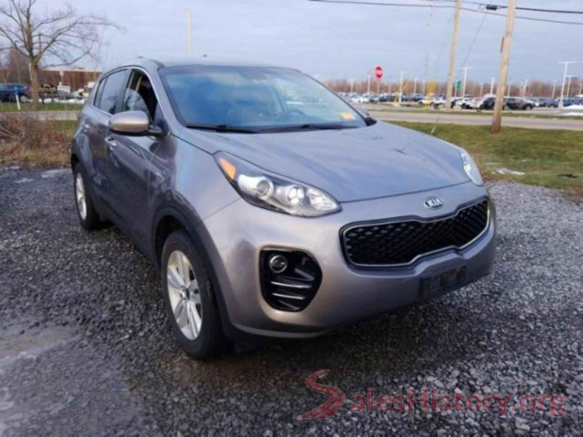 KNDPMCAC4J7408457 2018 KIA SPORTAGE