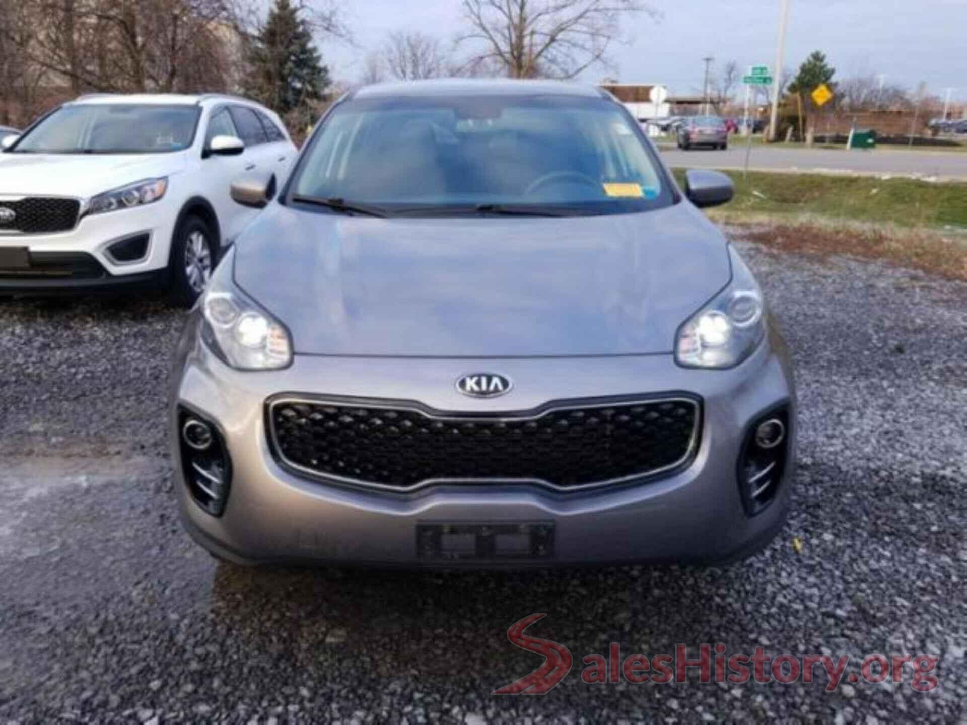 KNDPMCAC4J7408457 2018 KIA SPORTAGE