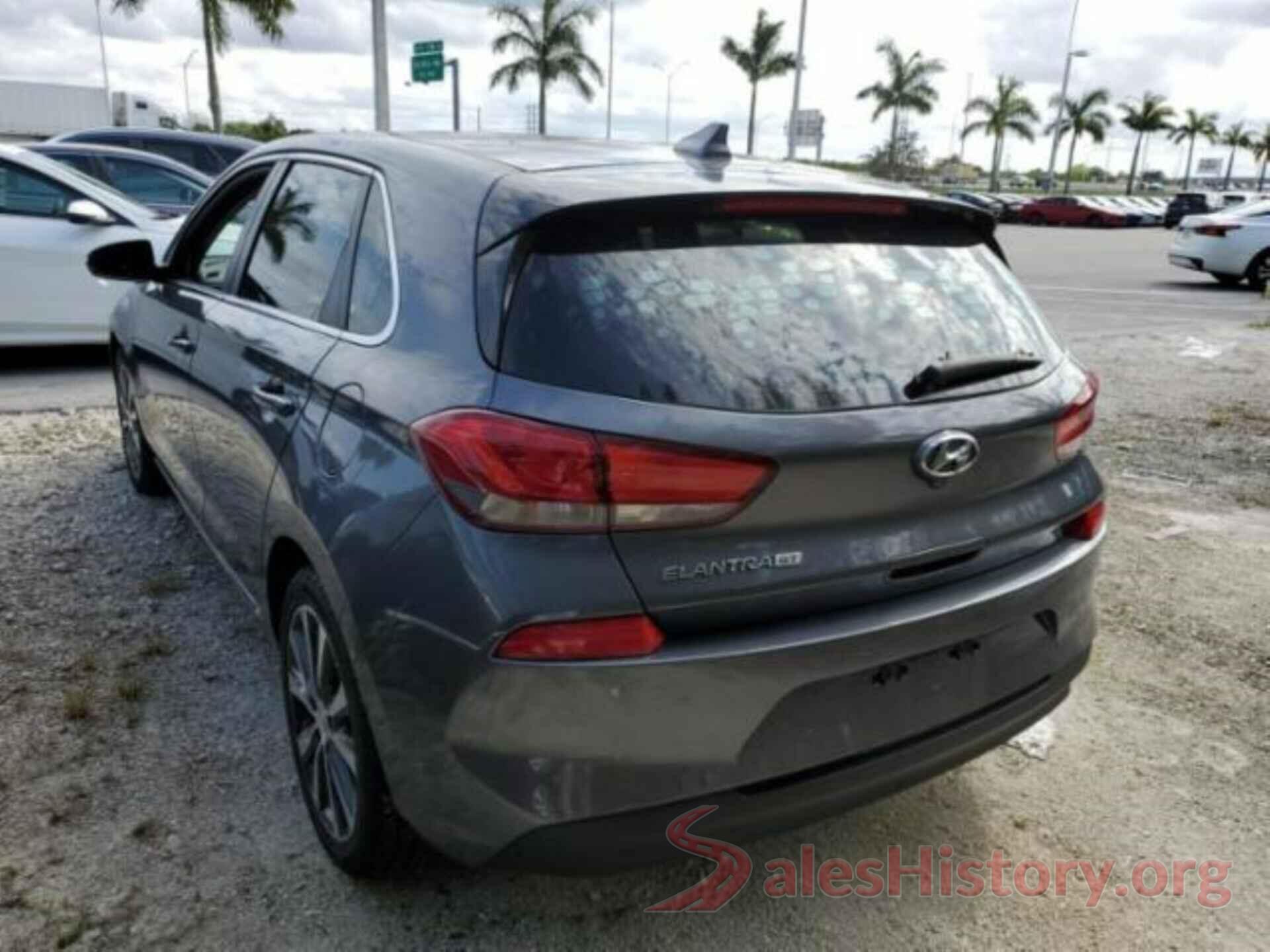 KMHH35LE4JU027528 2018 HYUNDAI ELANTRA GT