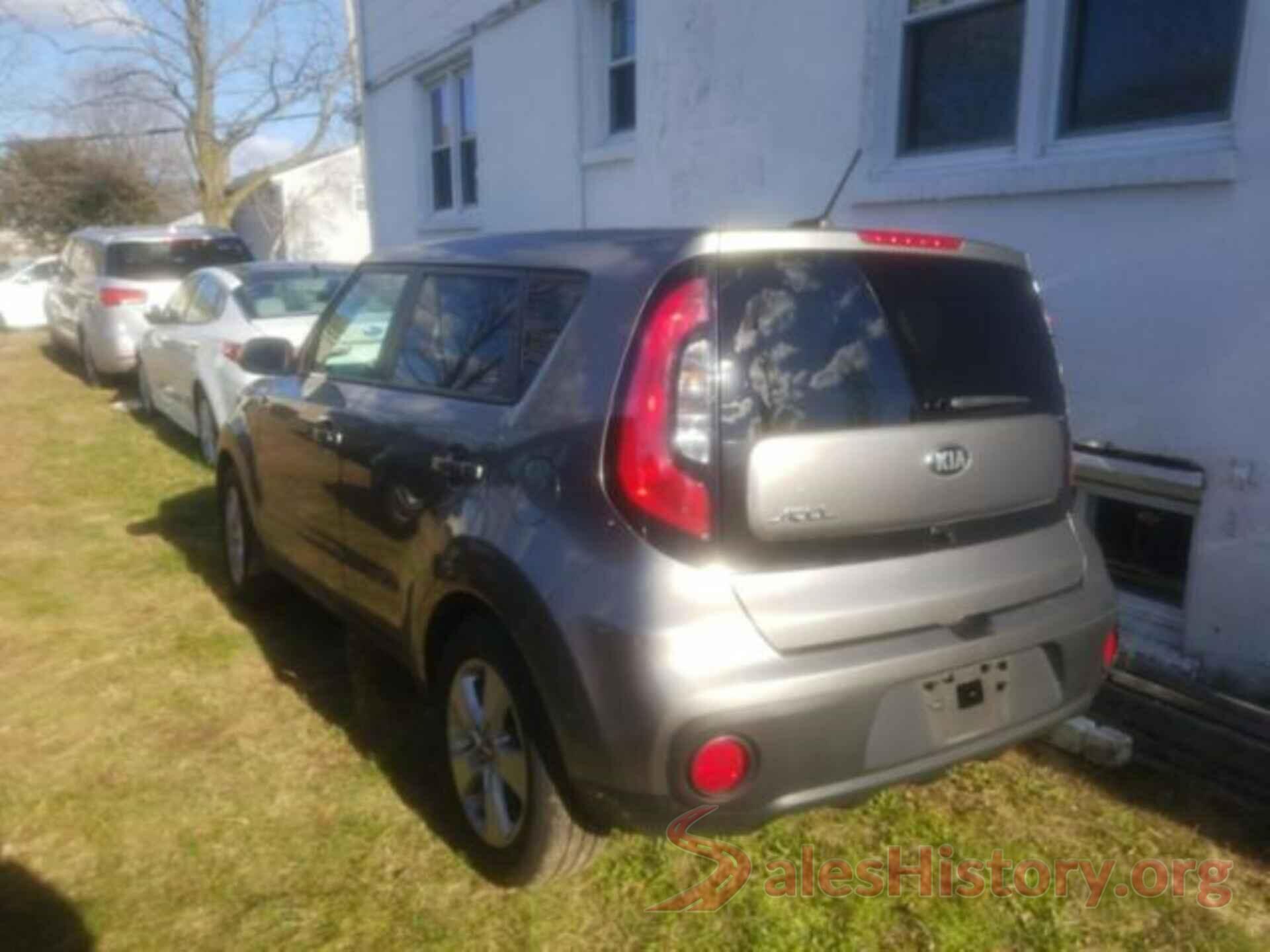 KNDJN2A25J7568349 2018 KIA SOUL