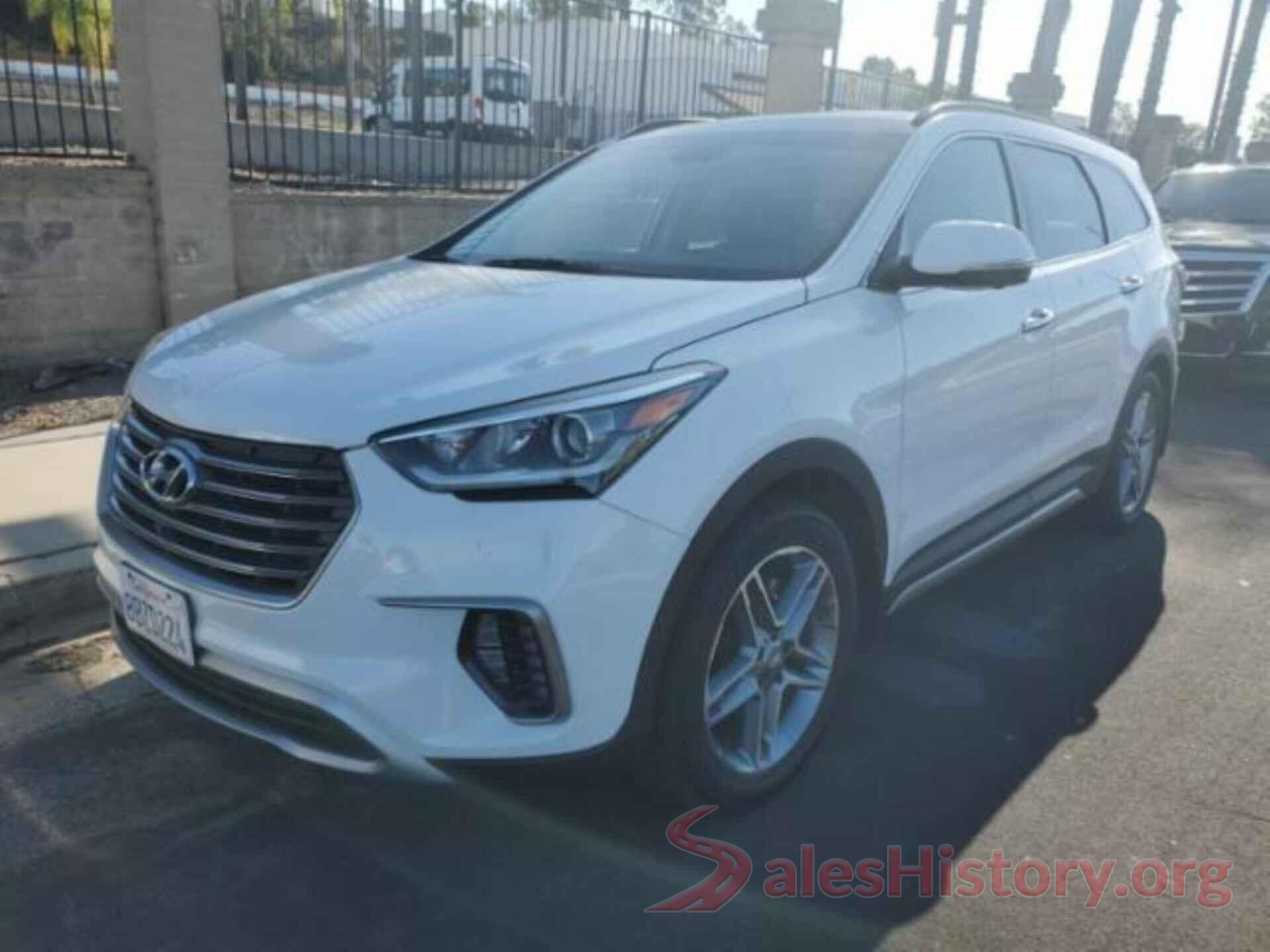 KM8SR4HF6JU268328 2018 HYUNDAI SANTA FE