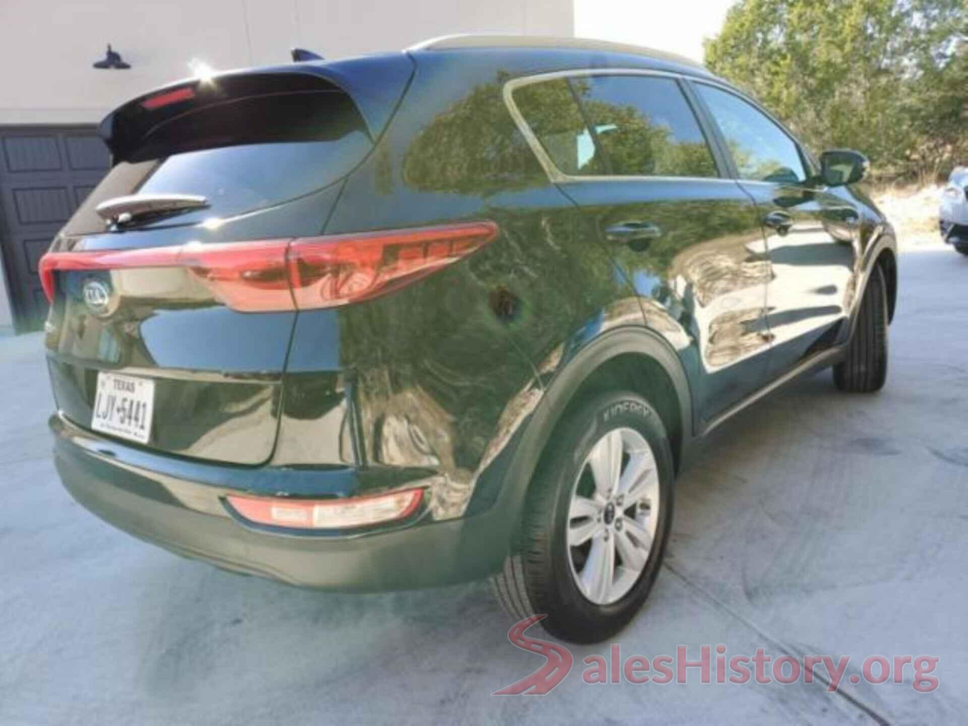 KNDPMCAC1J7352512 2018 KIA SPORTAGE