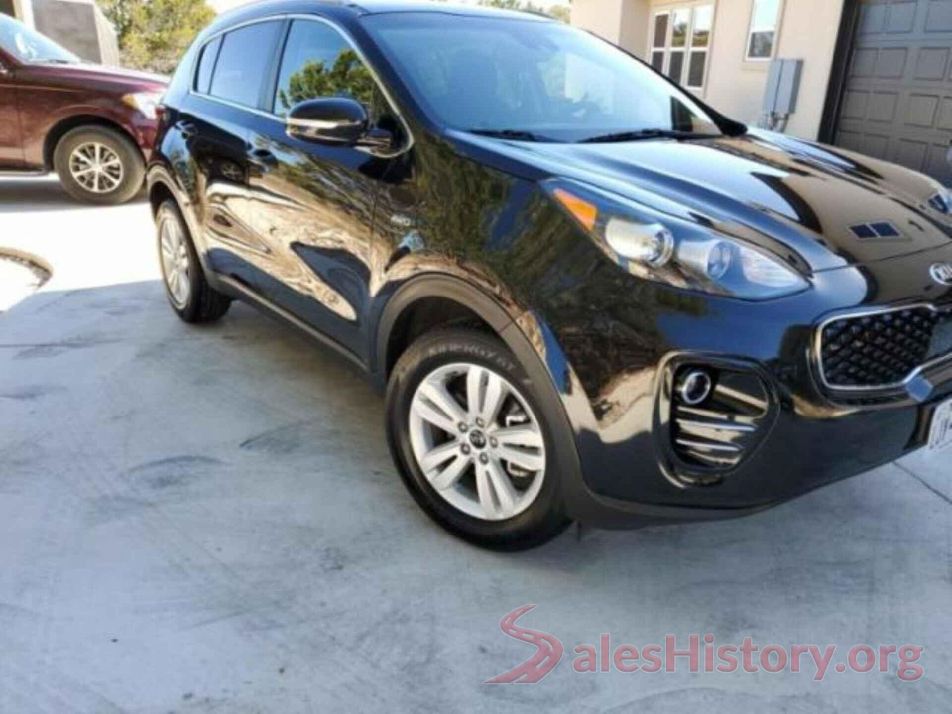 KNDPMCAC1J7352512 2018 KIA SPORTAGE