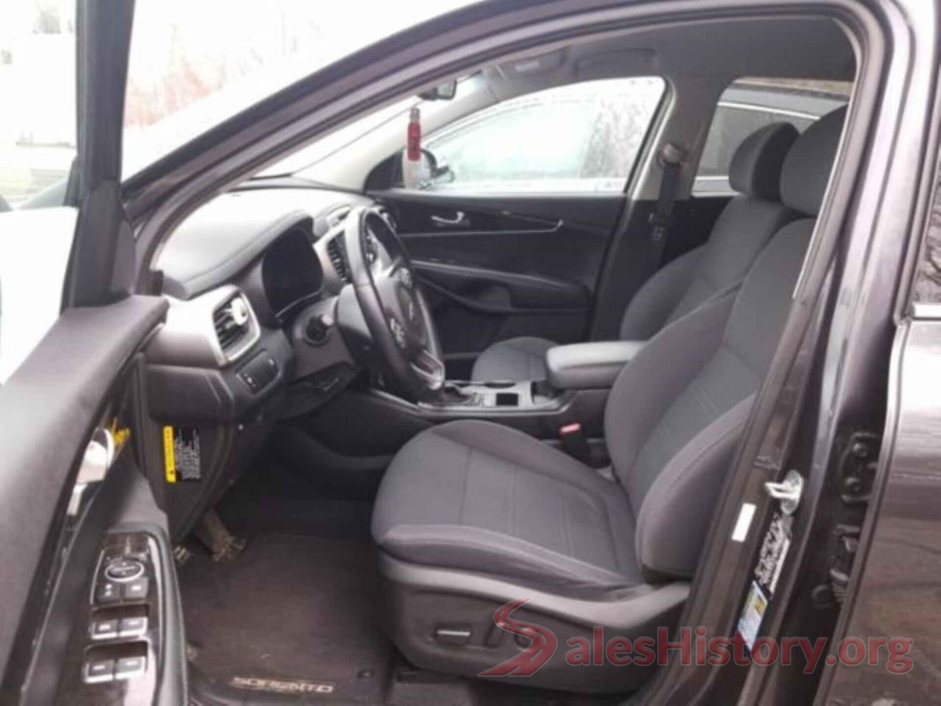 5XYPGDA38JG347890 2018 KIA SORENTO