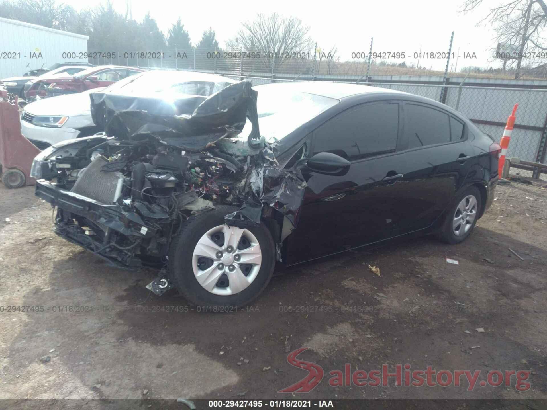 3KPFK4A70HE156338 2017 KIA FORTE