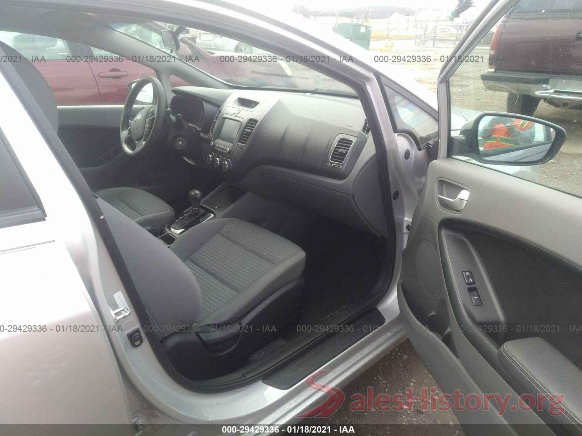 3KPFL4A79JE190538 2018 KIA FORTE