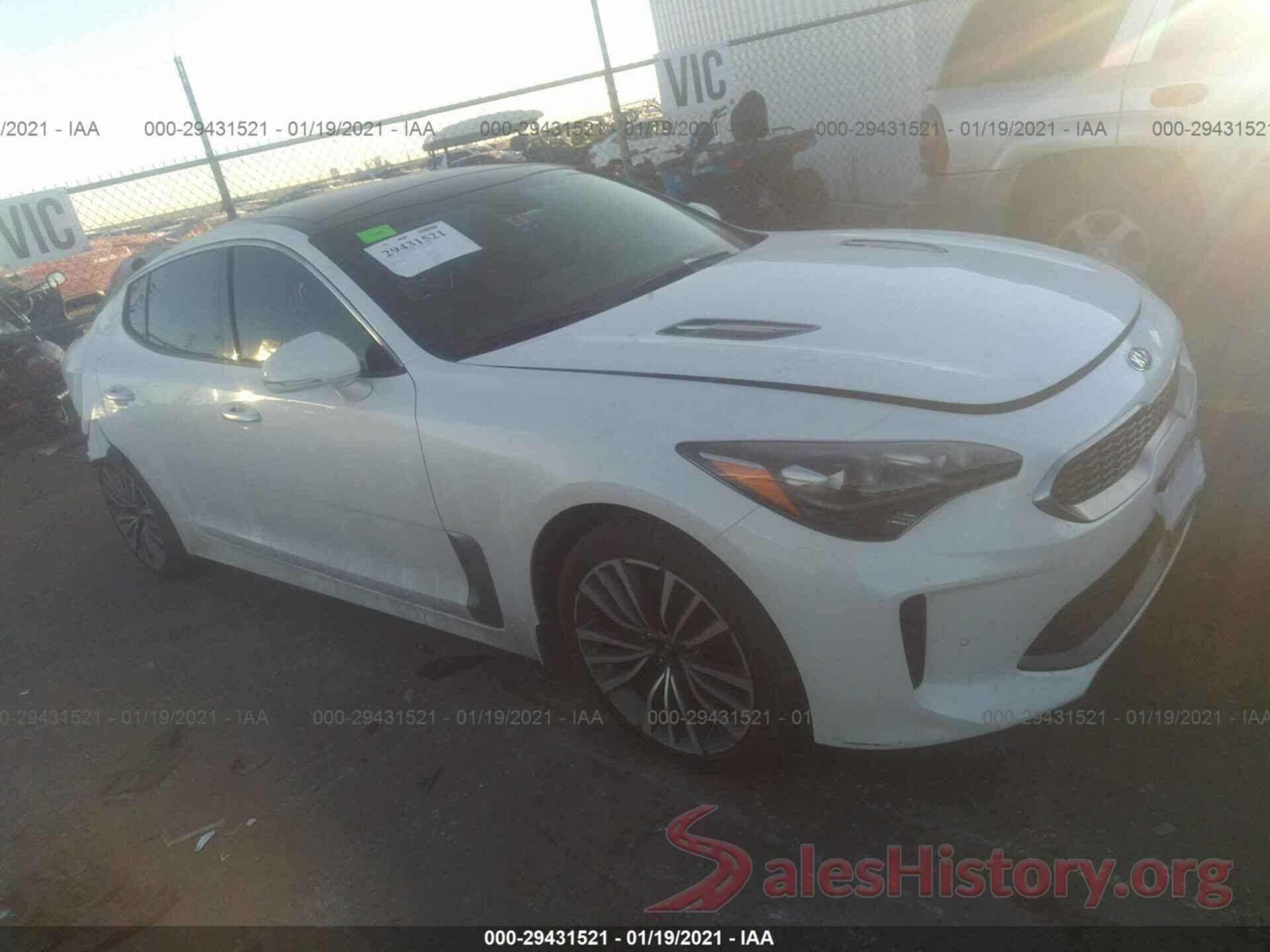 KNAE25LA7J6039391 2018 KIA STINGER