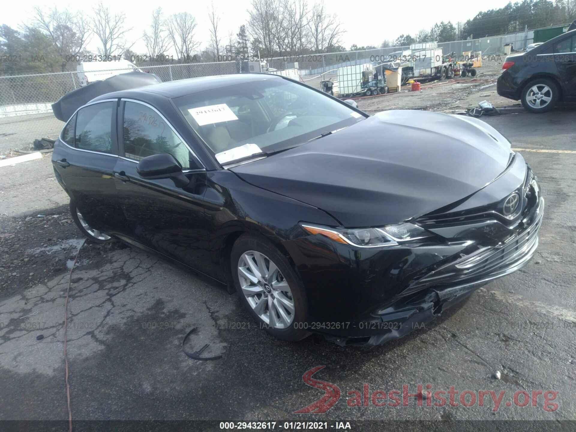 4T1B11HKXJU030176 2018 TOYOTA CAMRY