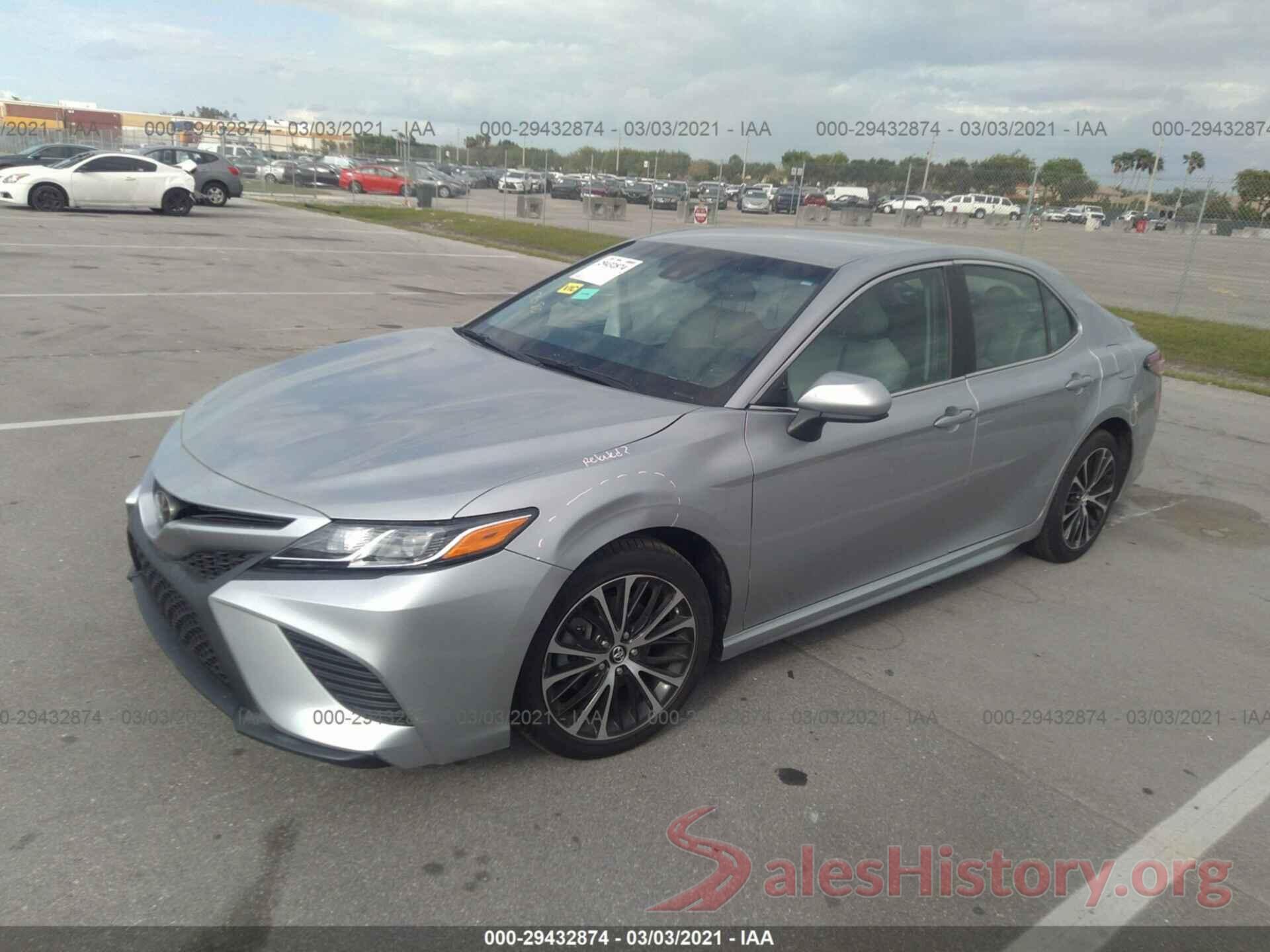 4T1B11HK5JU587738 2018 TOYOTA CAMRY