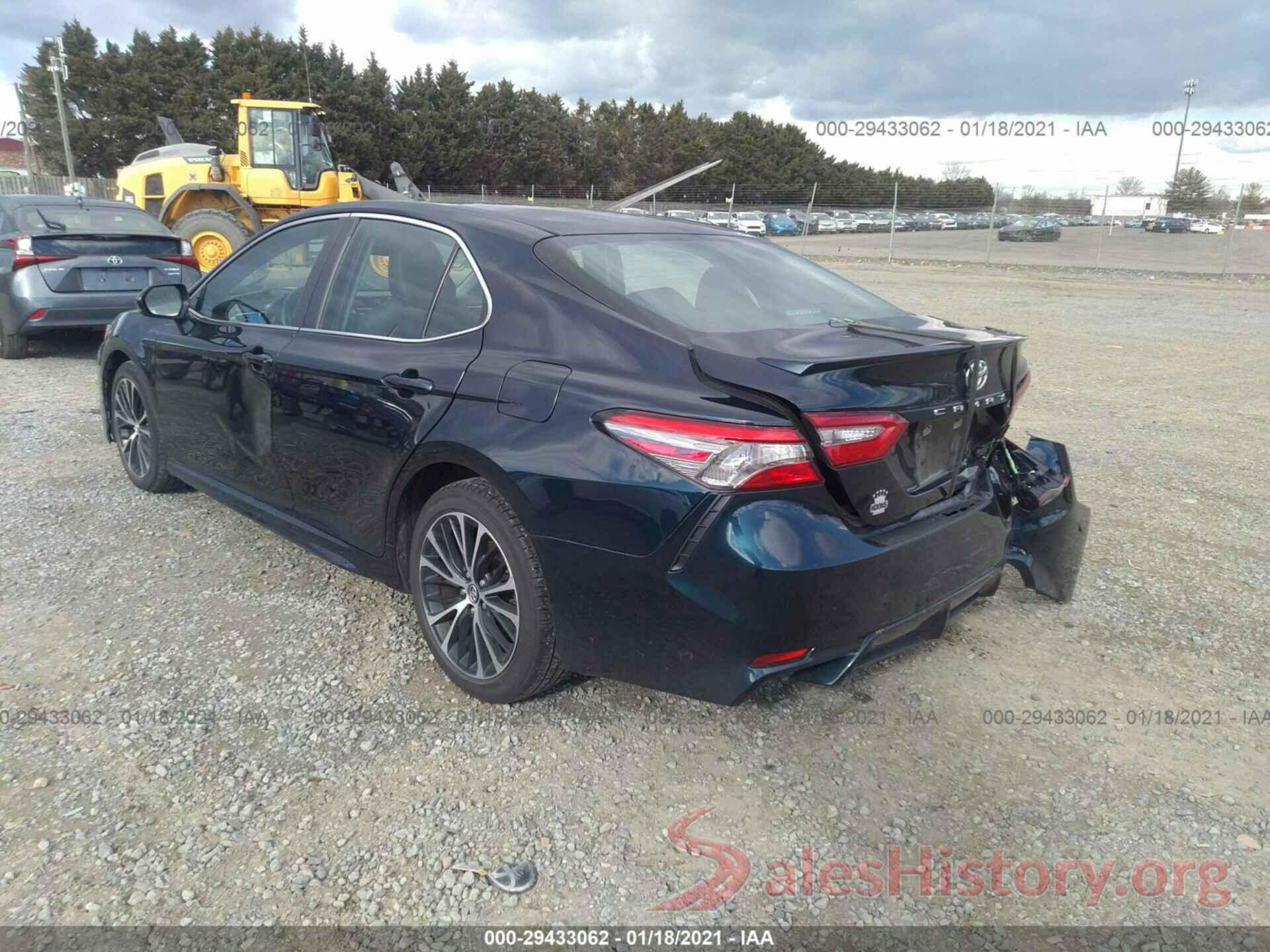 4T1B11HK0JU648445 2018 TOYOTA CAMRY